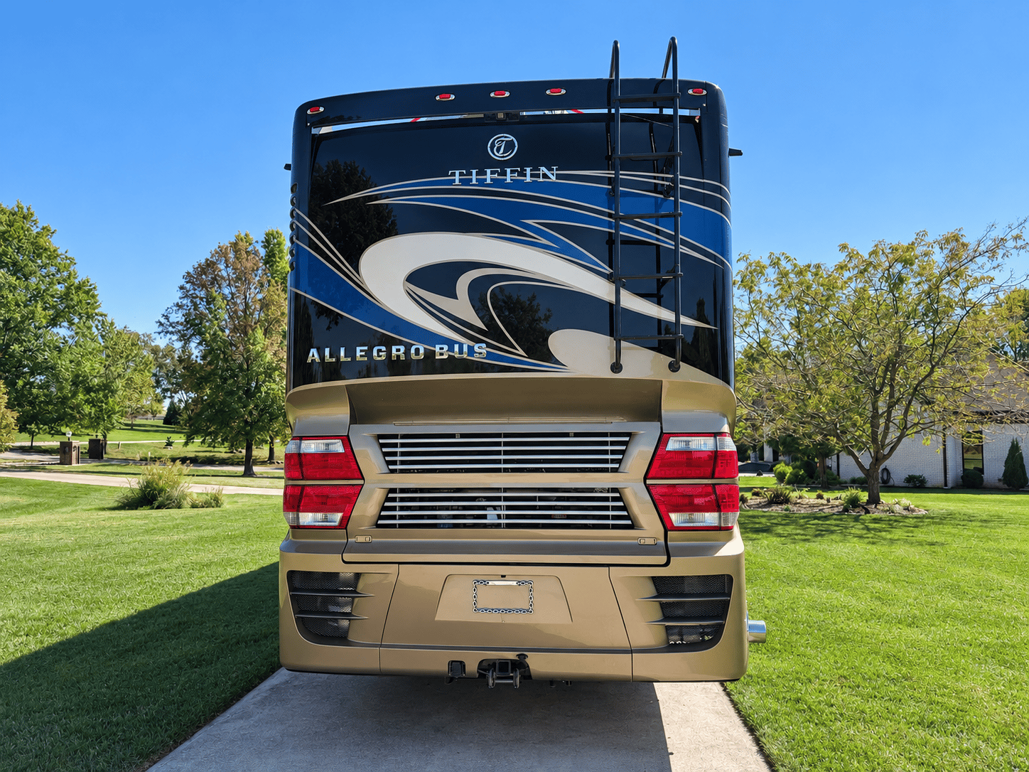 2018 Tiffin 2018 Tiffin Allegro Bus - thumbnail 4