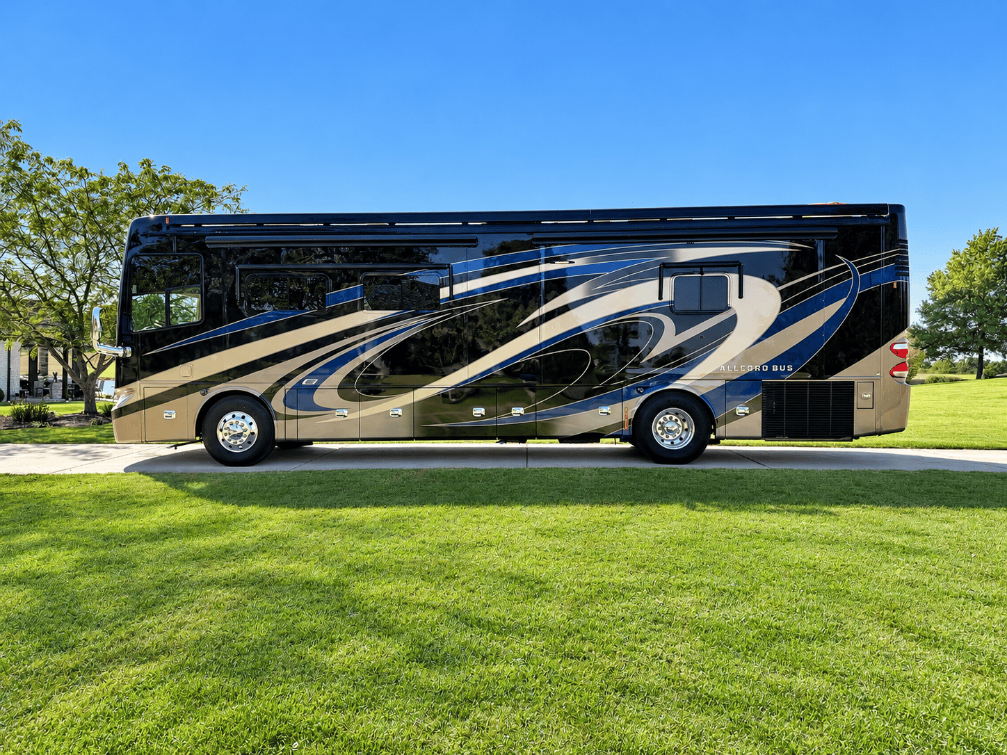 2018 Tiffin 2018 Tiffin Allegro Bus - thumbnail 7