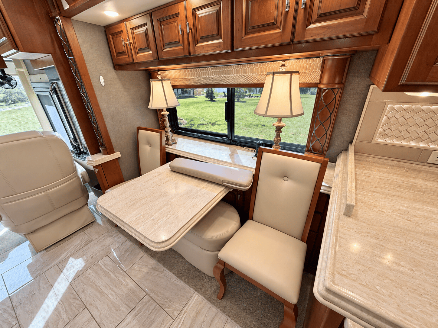 2018 Tiffin 2018 Tiffin Allegro Bus - thumbnail 18