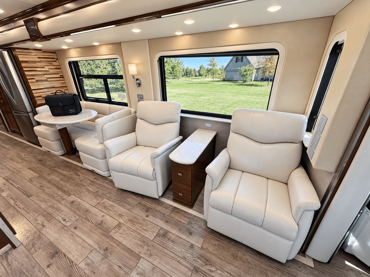 2018 Newmar 2018 Newmar King Aire - thumbnail 14