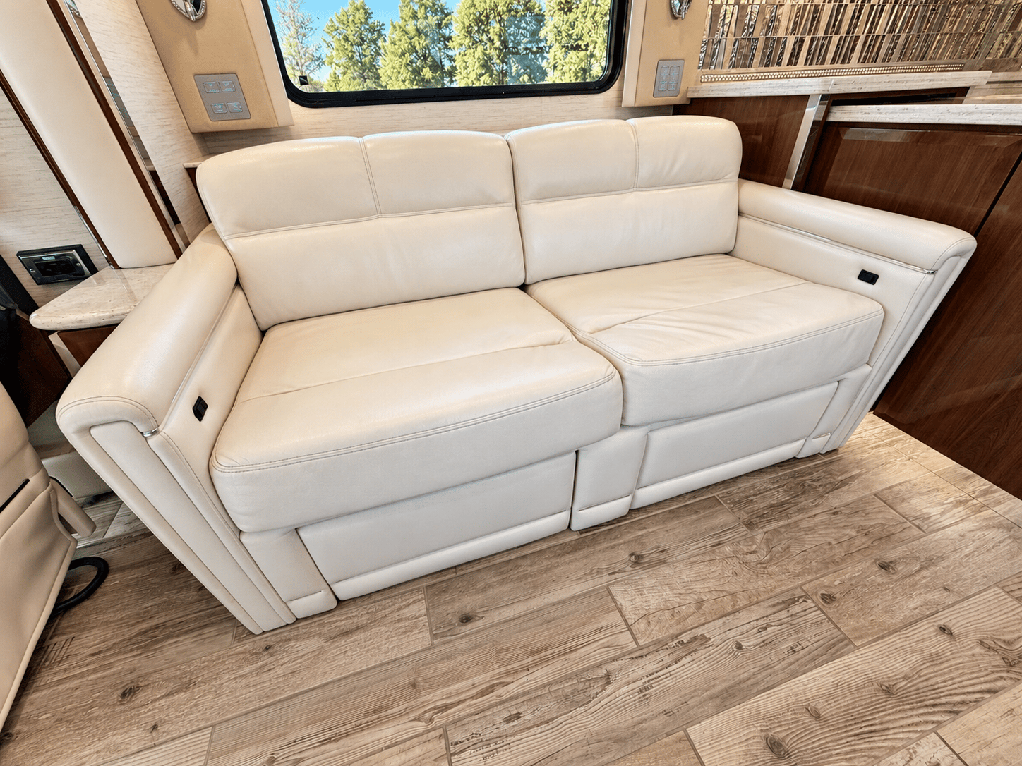 2018 Newmar 2018 Newmar King Aire - thumbnail 16