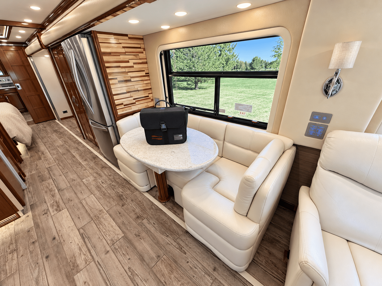 2018 Newmar 2018 Newmar King Aire - thumbnail 21