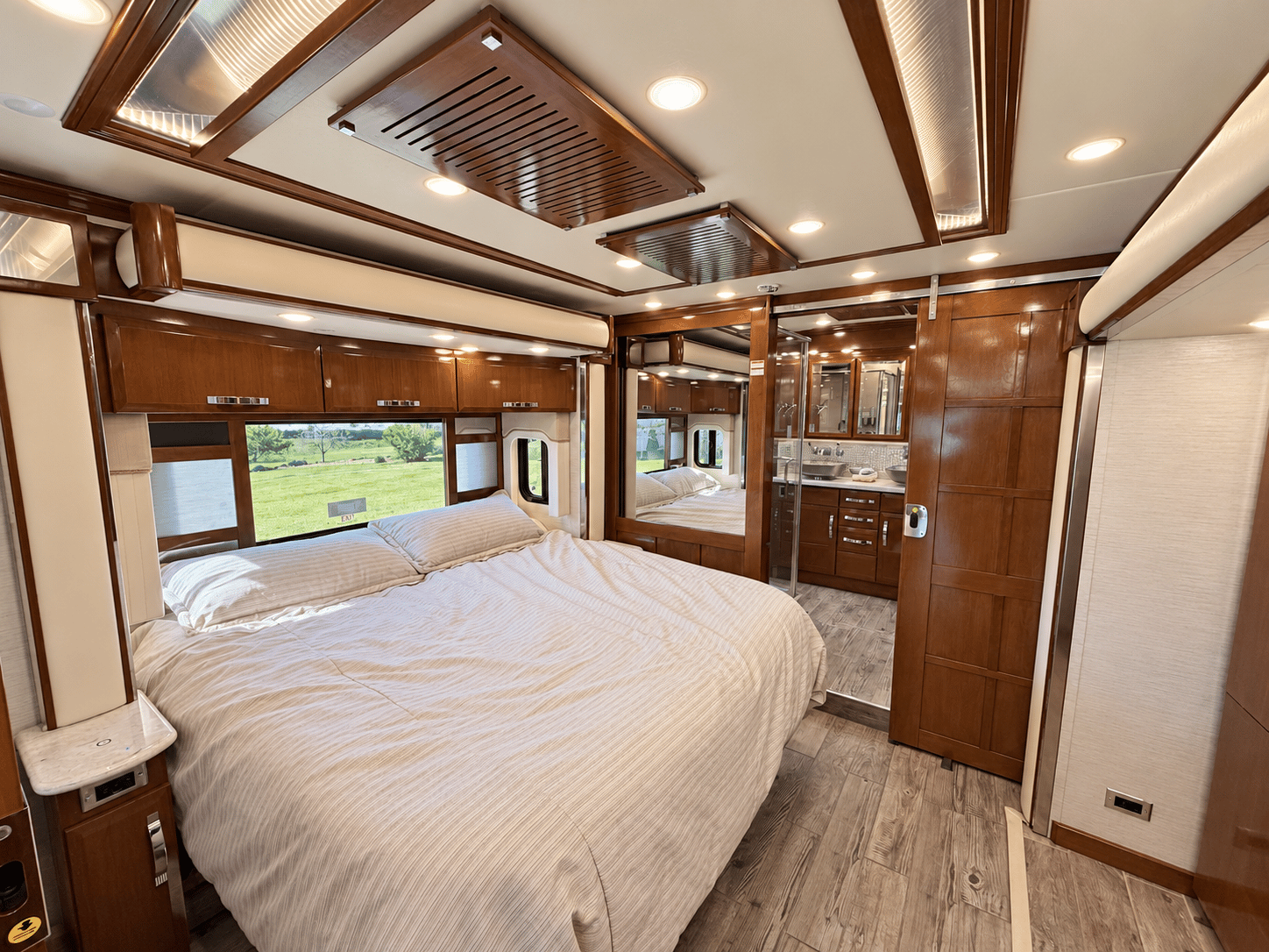 2018 Newmar 2018 Newmar King Aire - thumbnail 34