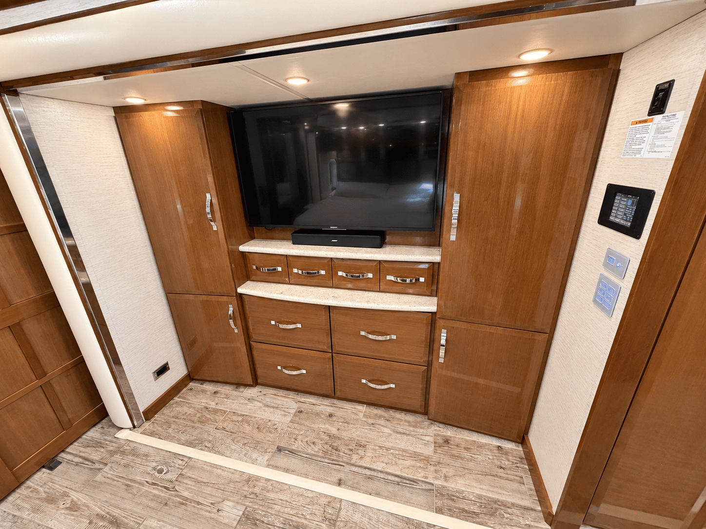 2018 Newmar 2018 Newmar King Aire - thumbnail 36