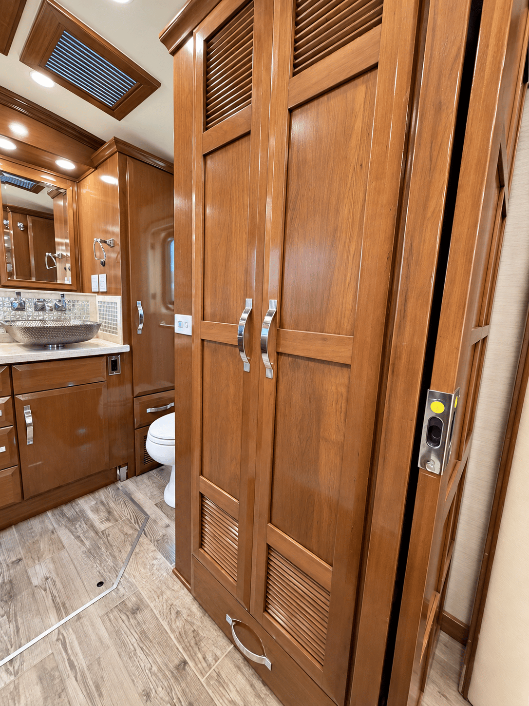 2018 Newmar 2018 Newmar King Aire - thumbnail 40