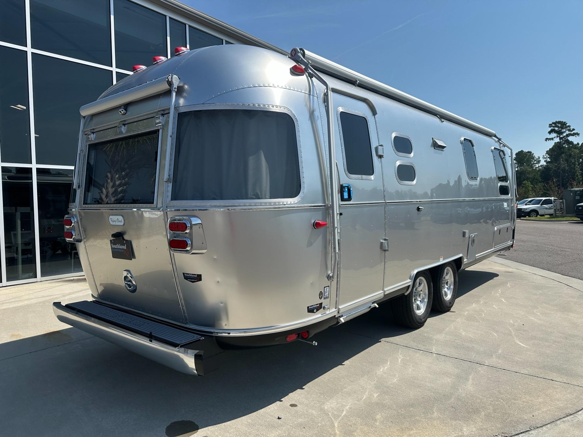 2027 Airstream 2027 Airstream Flying Cloud - thumbnail 5