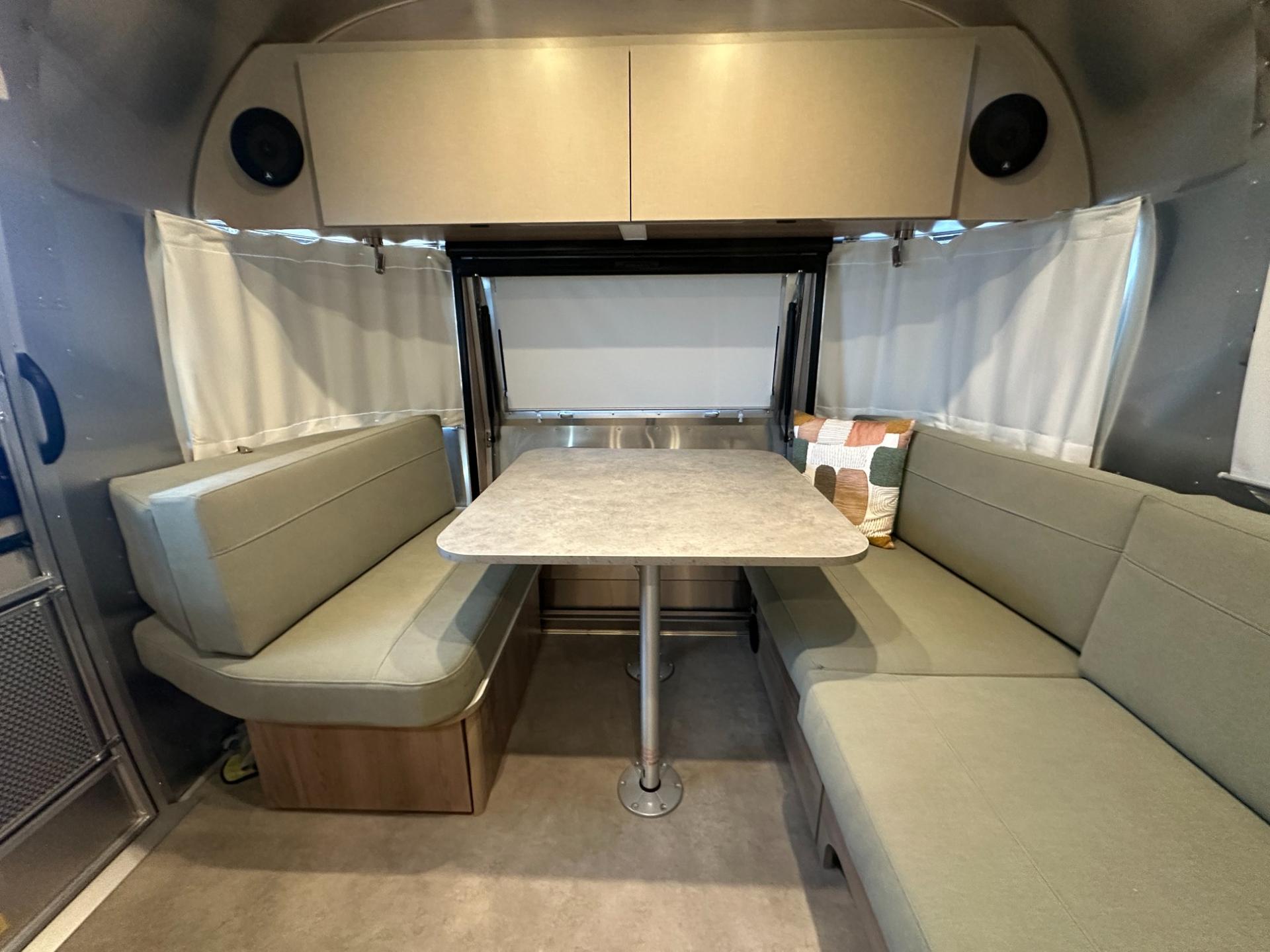 2027 Airstream 2027 Airstream Flying Cloud - thumbnail 10