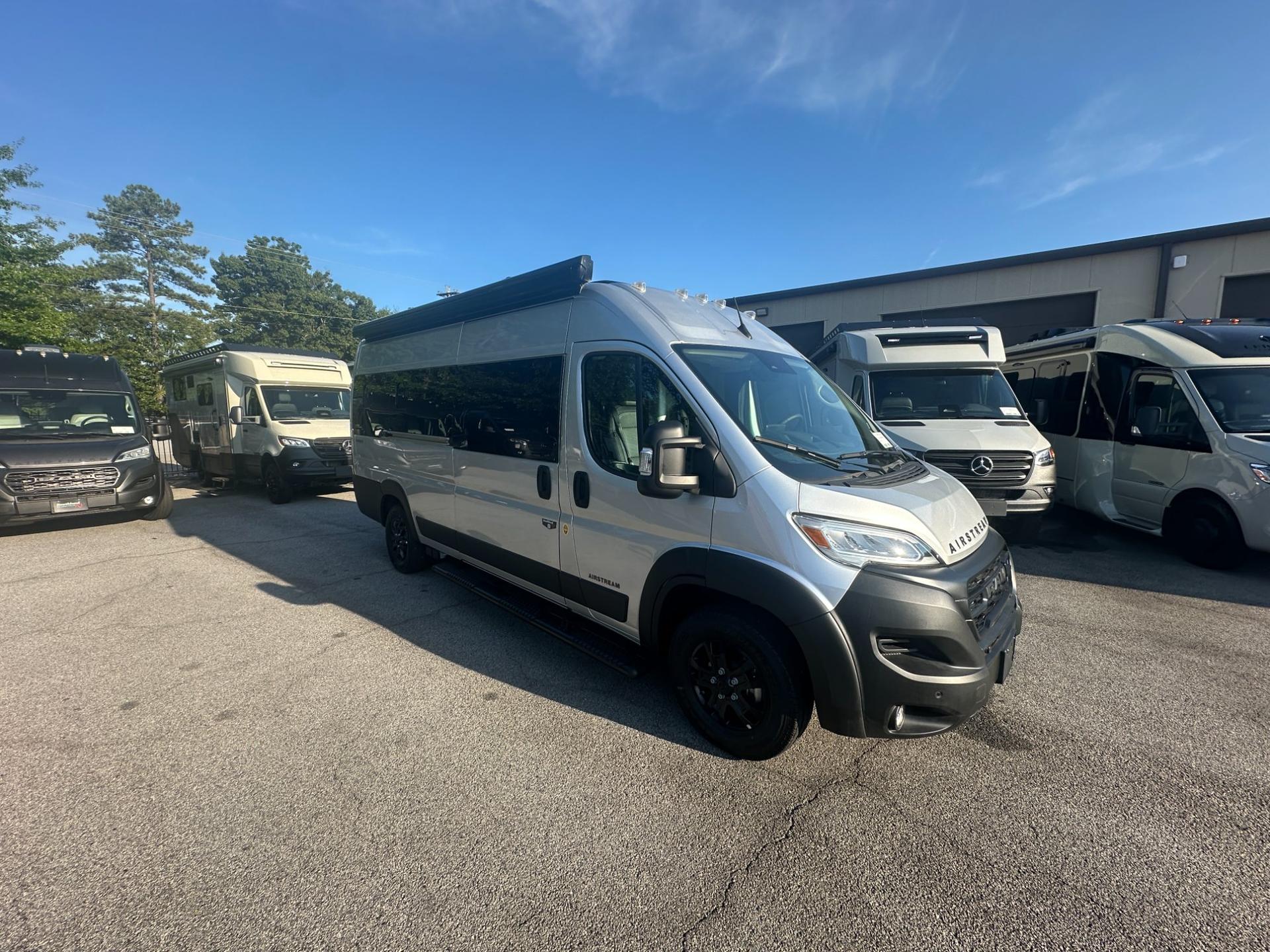 2027 Airstream Rangeline 21PL