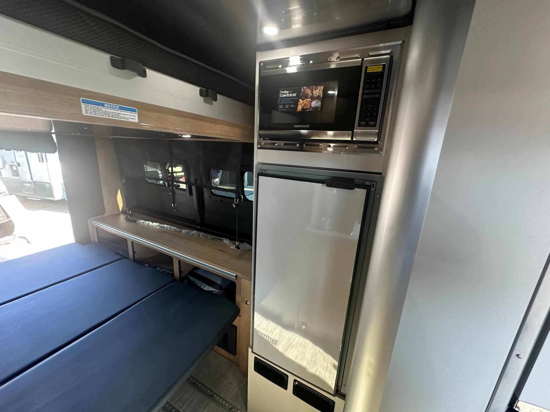 2027 Airstream 2027 Airstream Rangeline - thumbnail 20