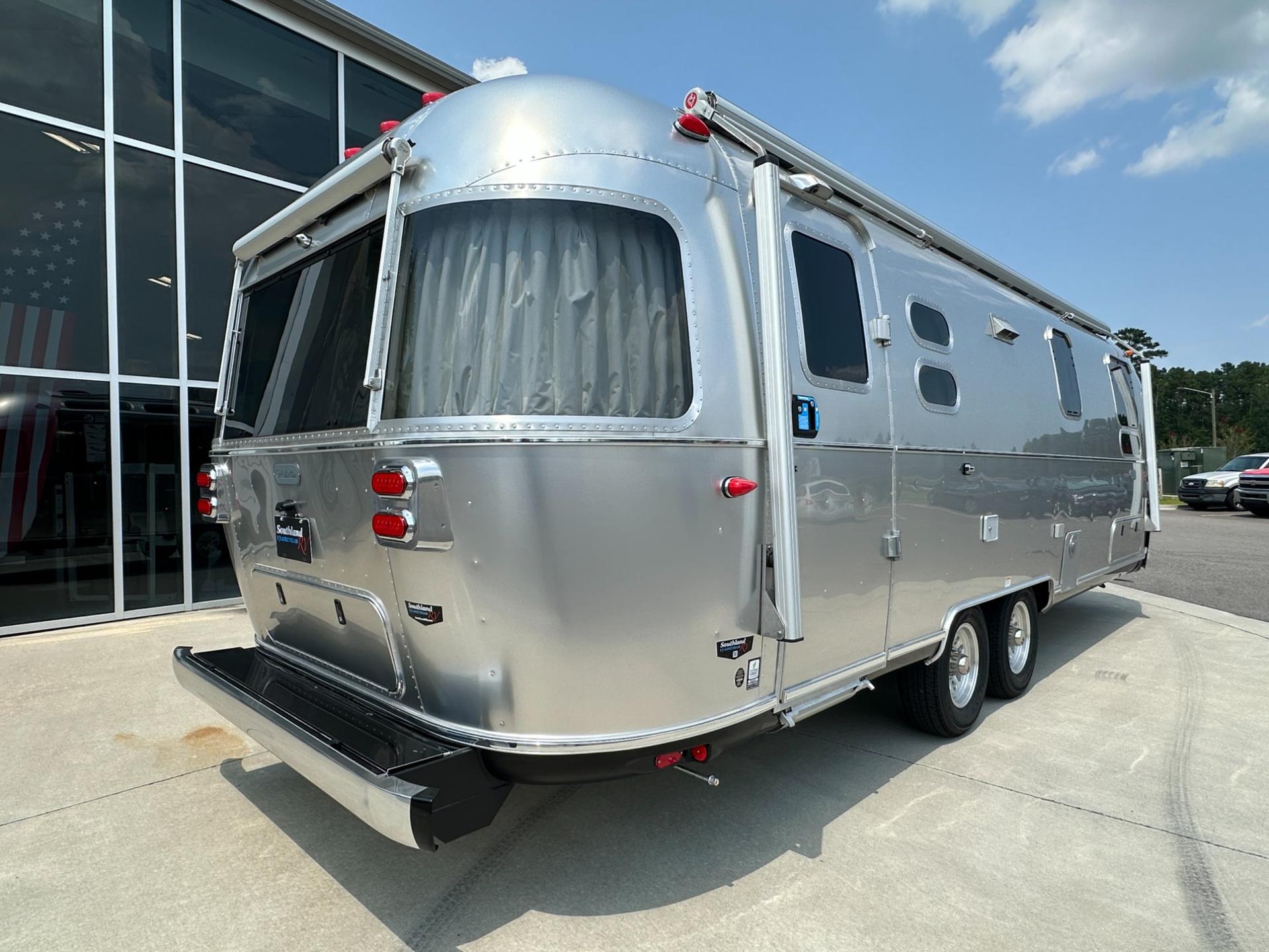 2027 Airstream 2027 Airstream Globetrotter - thumbnail 5