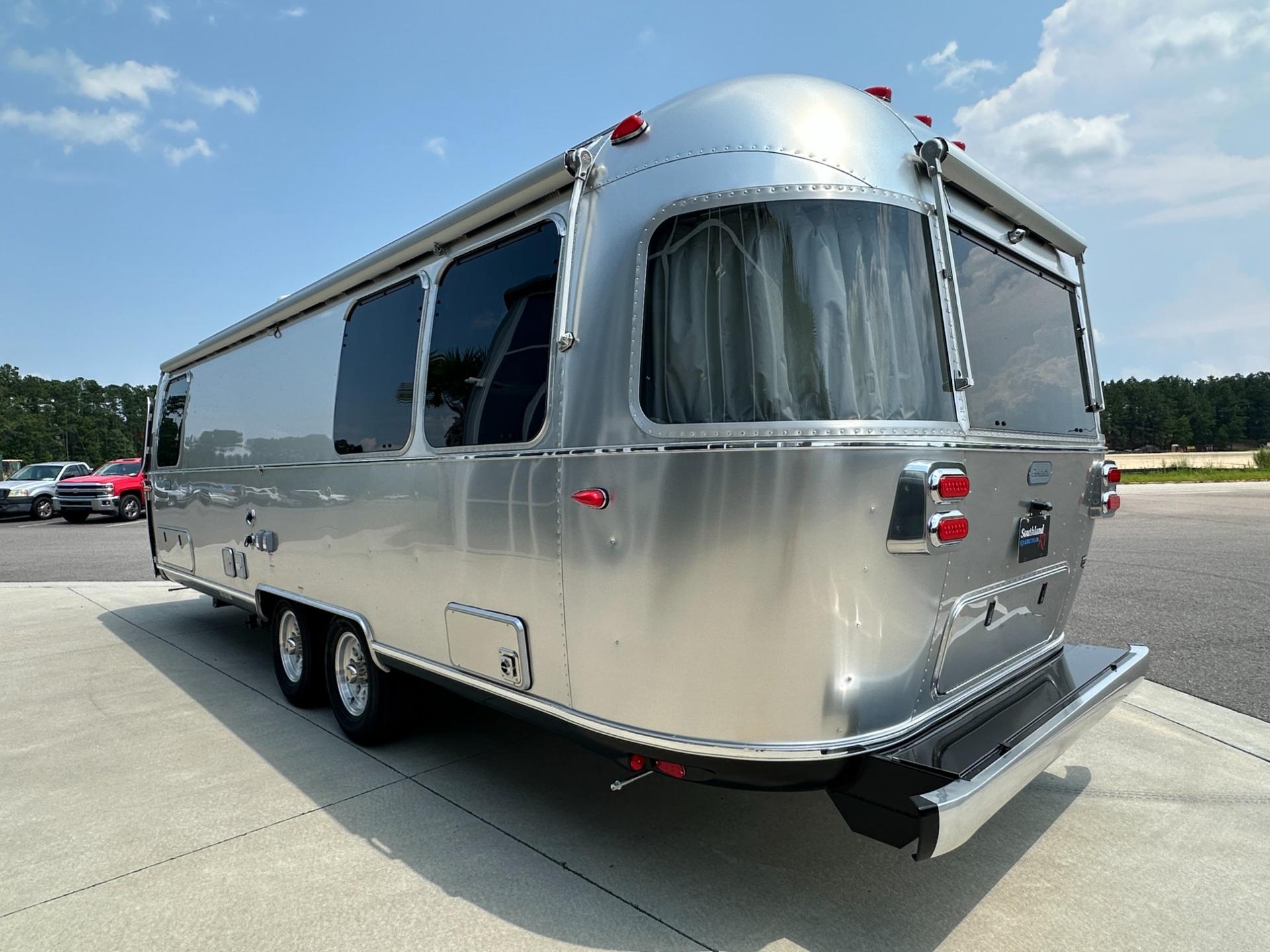 2027 Airstream 2027 Airstream Globetrotter - thumbnail 7