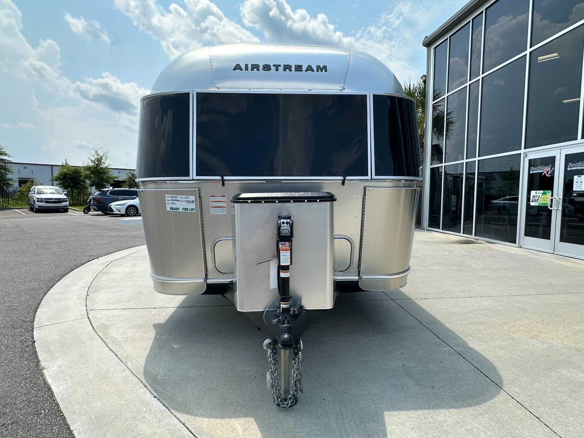 2027 Airstream 2027 Airstream Globetrotter - thumbnail 9