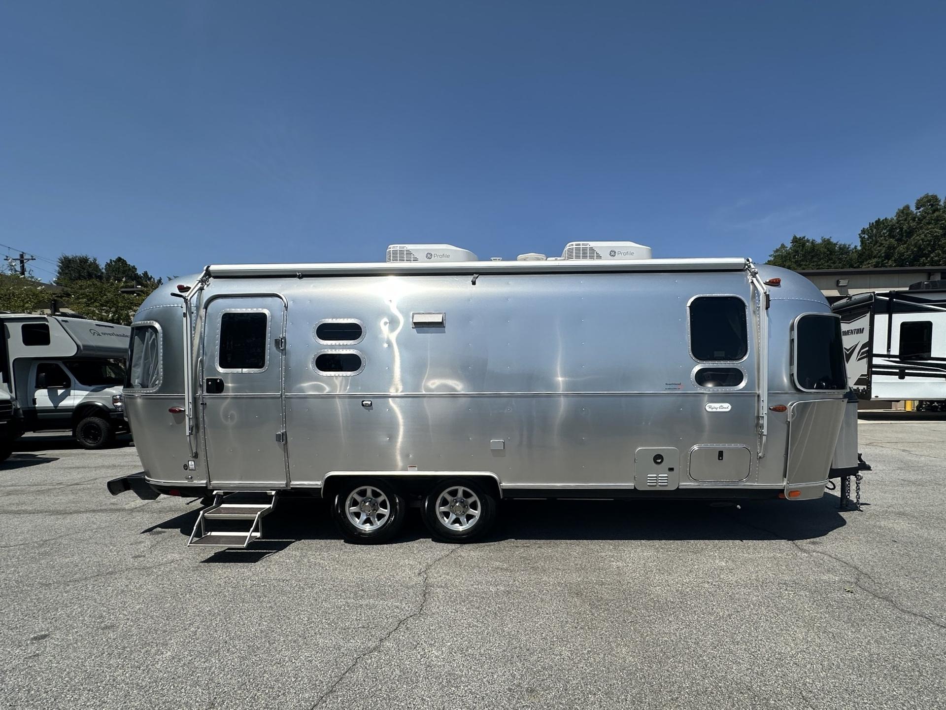 2024 Airstream 2024 Airstream Flying Cloud - thumbnail 3