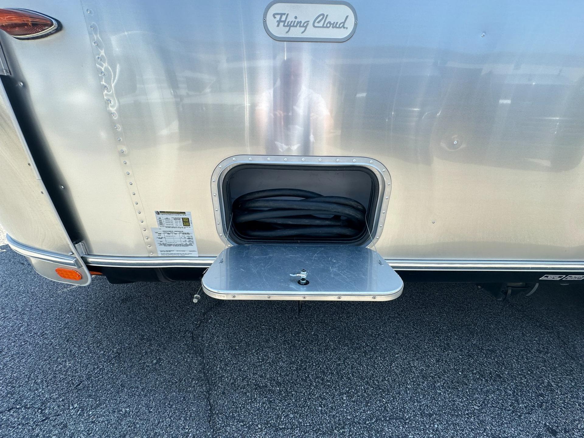 2024 Airstream 2024 Airstream Flying Cloud - thumbnail 10