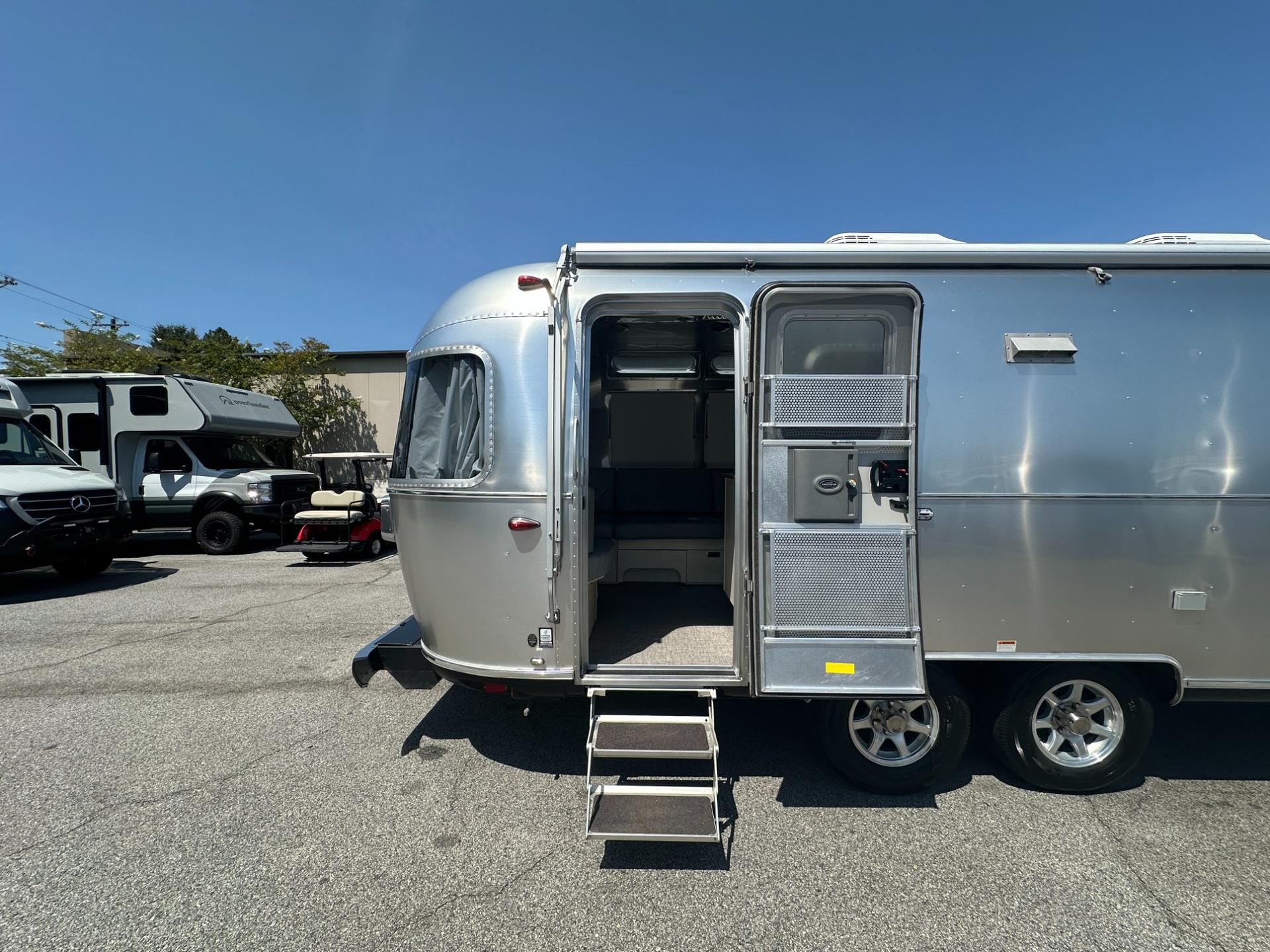 2024 Airstream 2024 Airstream Flying Cloud - thumbnail 14