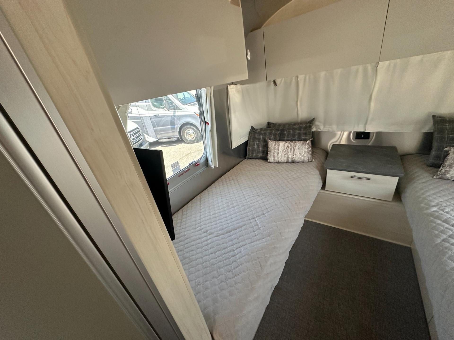 2024 Airstream 2024 Airstream Flying Cloud - thumbnail 27