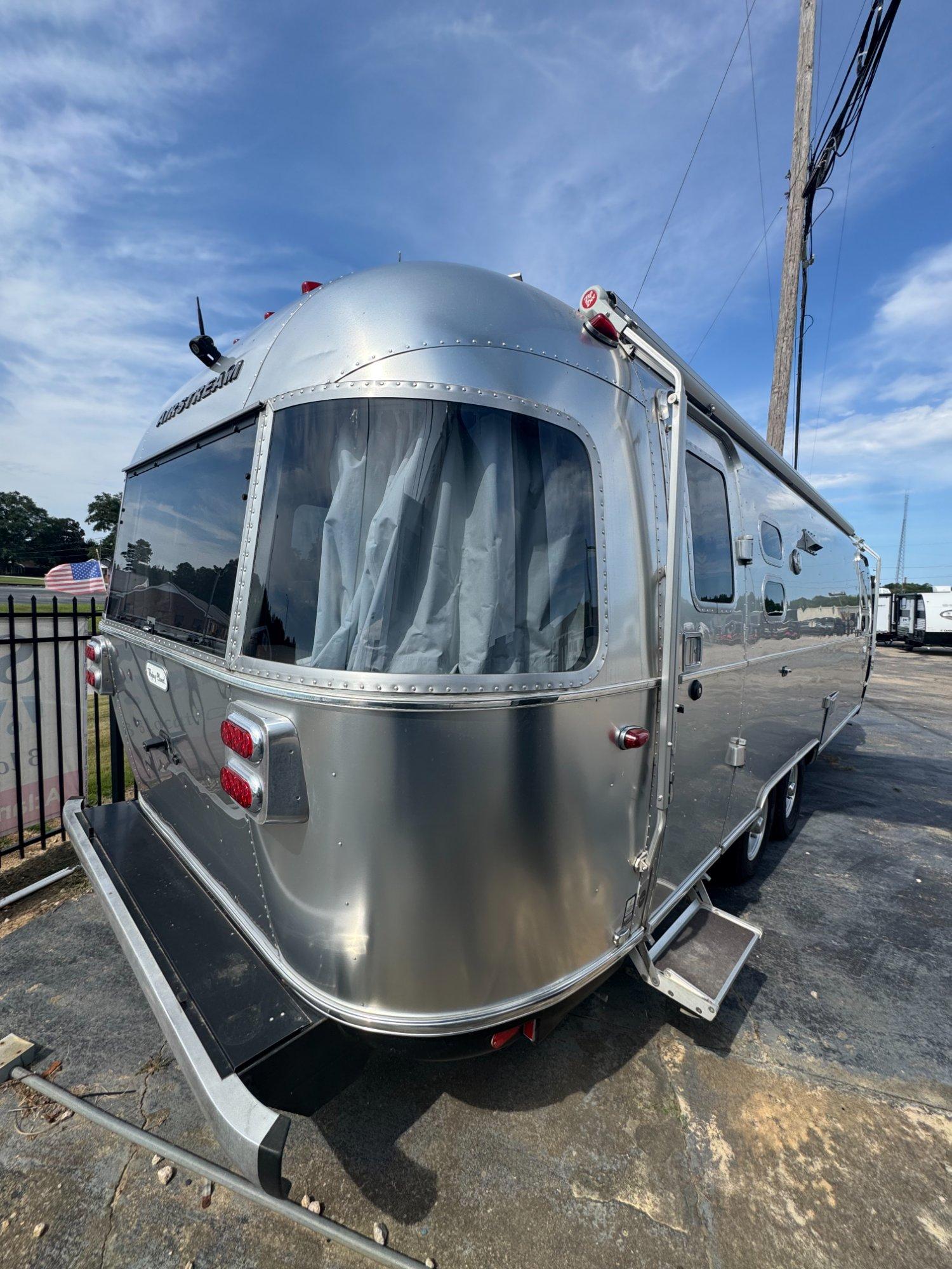 2020 Airstream 2020 Airstream Flying Cloud - thumbnail 4