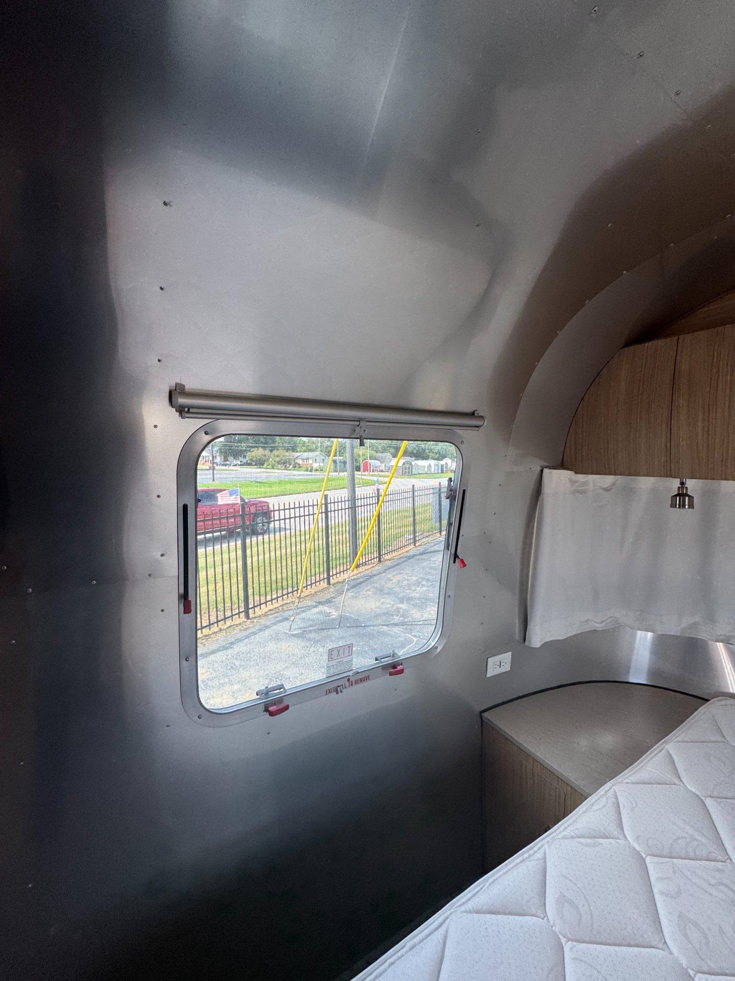 2020 Airstream 2020 Airstream Flying Cloud - thumbnail 26