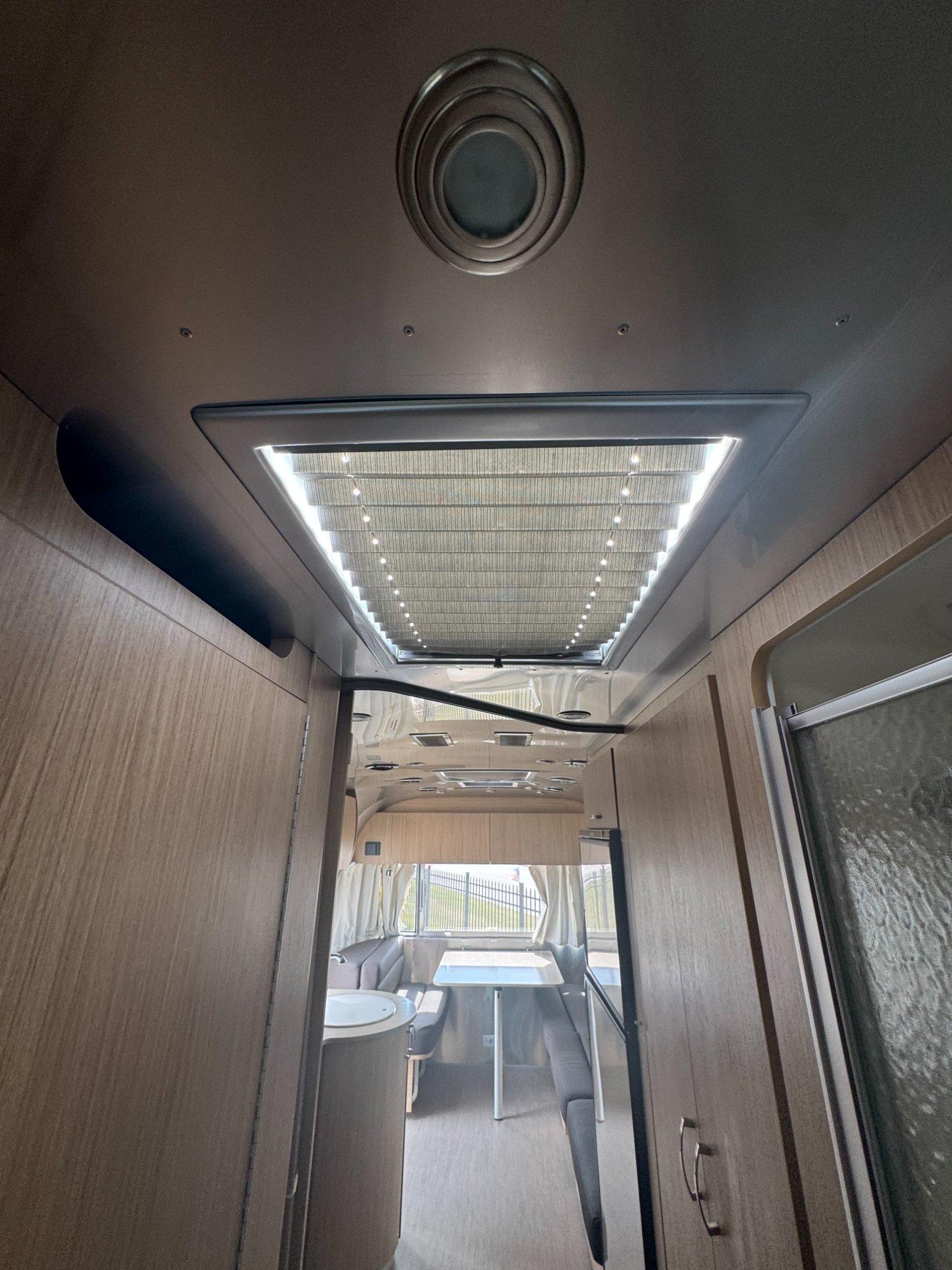 2020 Airstream 2020 Airstream Flying Cloud - thumbnail 30