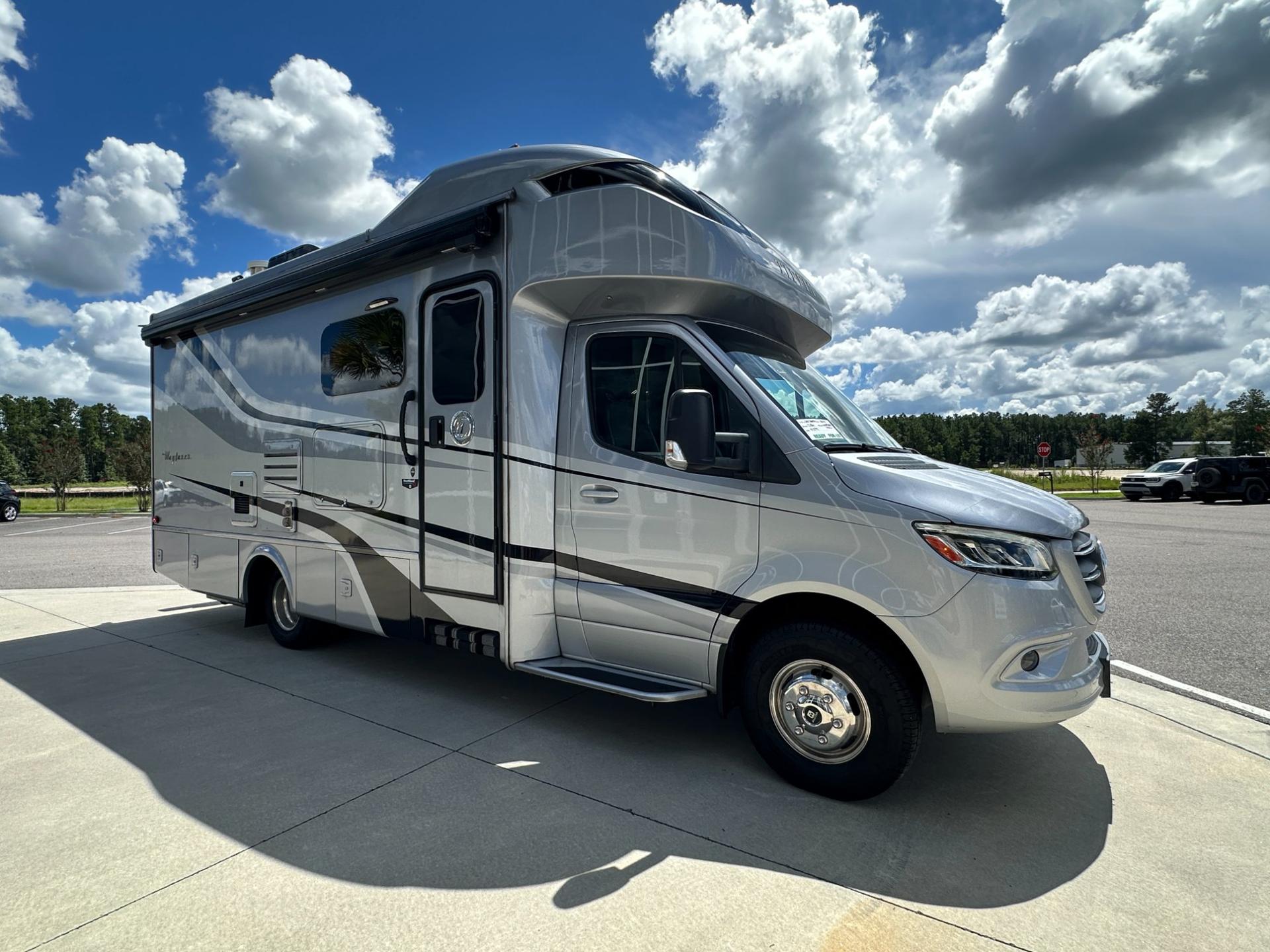 2020 Tiffin Wayfarer 25RW