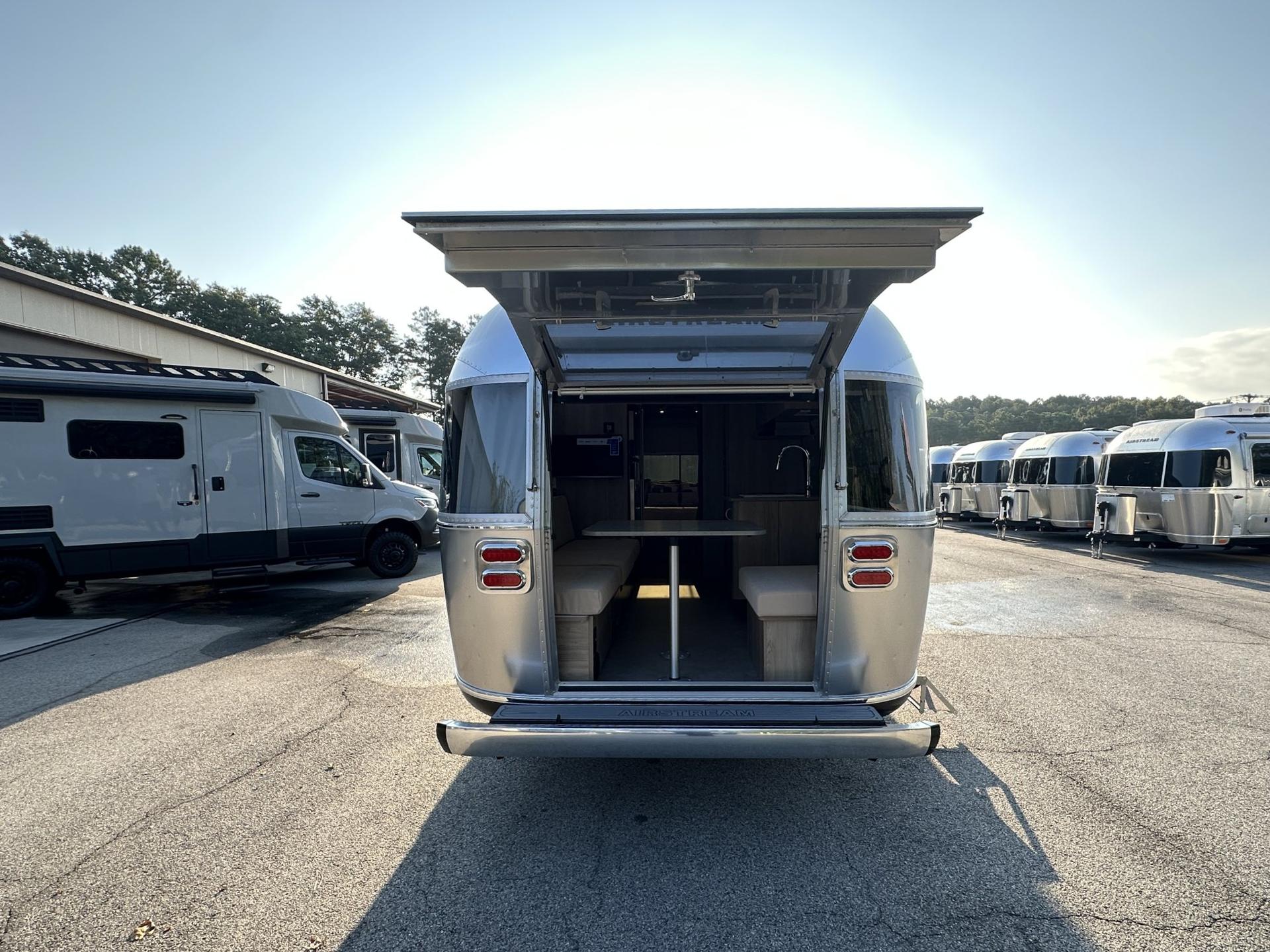 2027 Airstream 2027 Airstream Flying Cloud - thumbnail 6