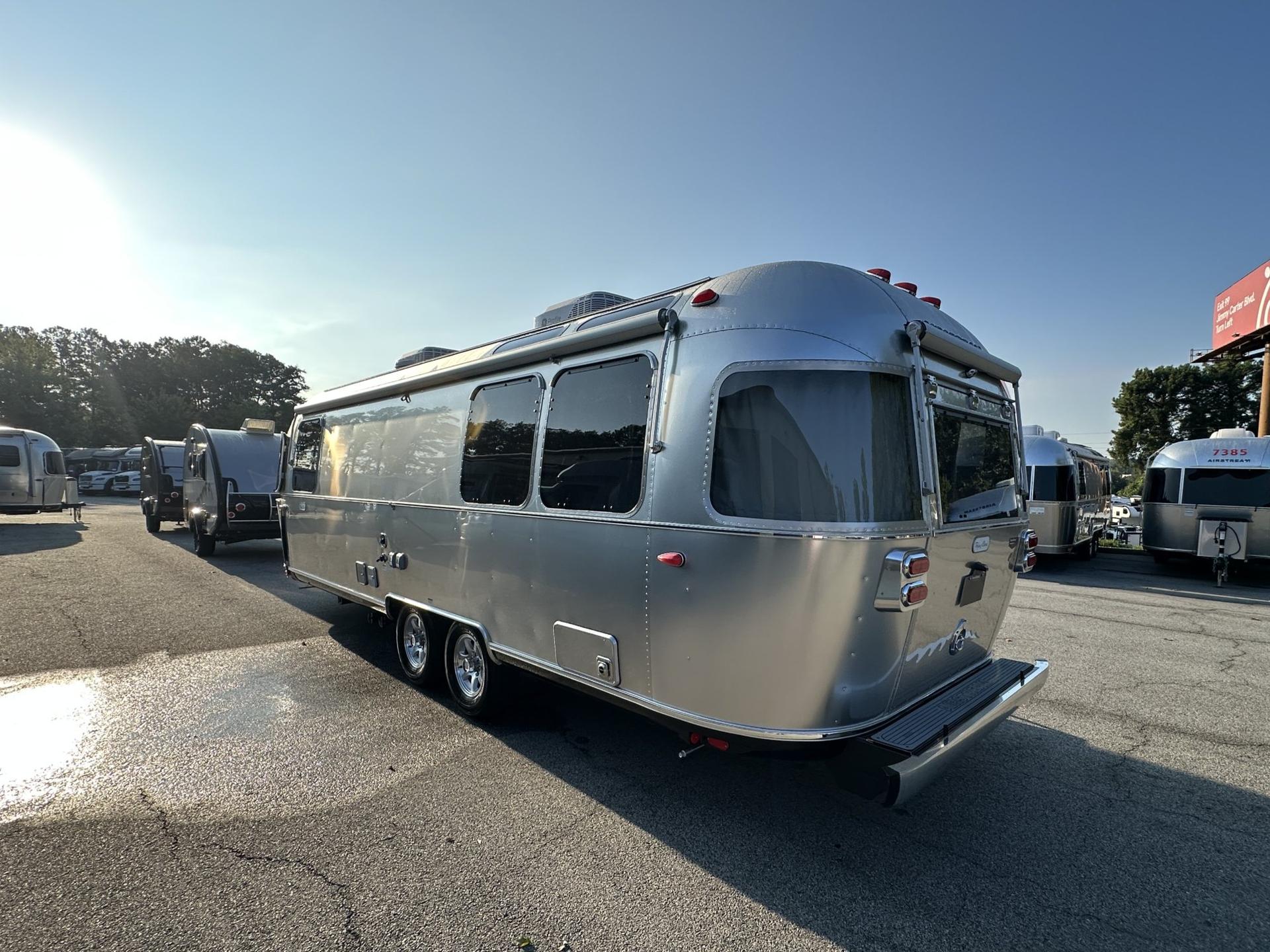 2027 Airstream 2027 Airstream Flying Cloud - thumbnail 7