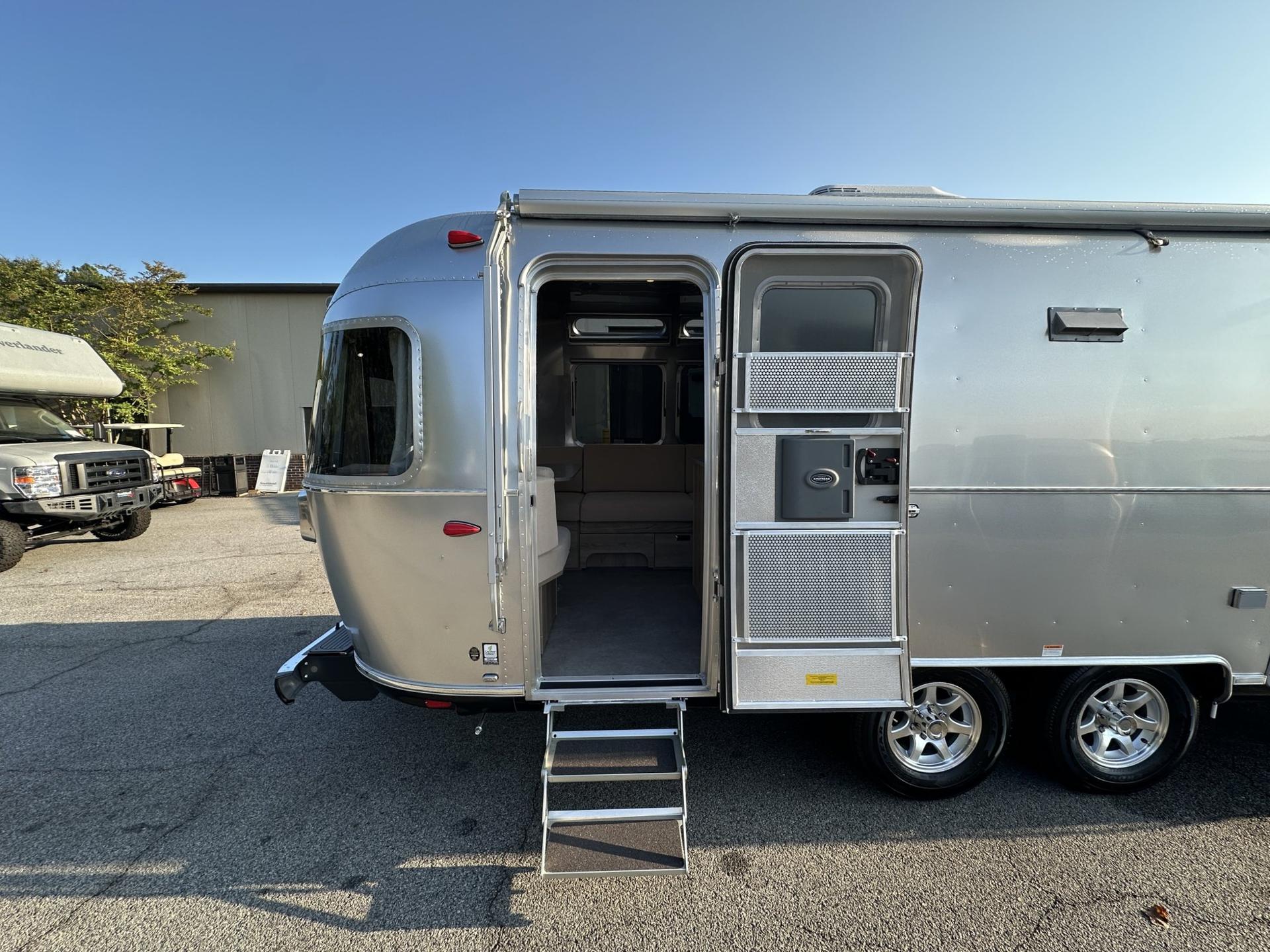 2027 Airstream 2027 Airstream Flying Cloud - thumbnail 10