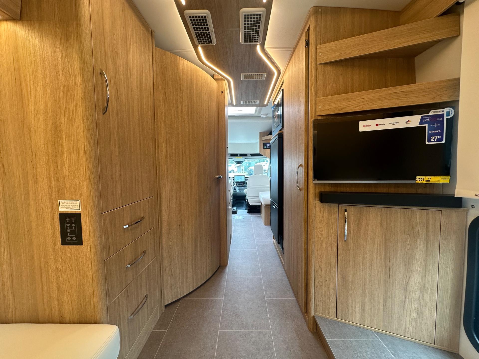 2026 Leisure Travel Vans 2026 Leisure Travel Vans Wonder - thumbnail 18