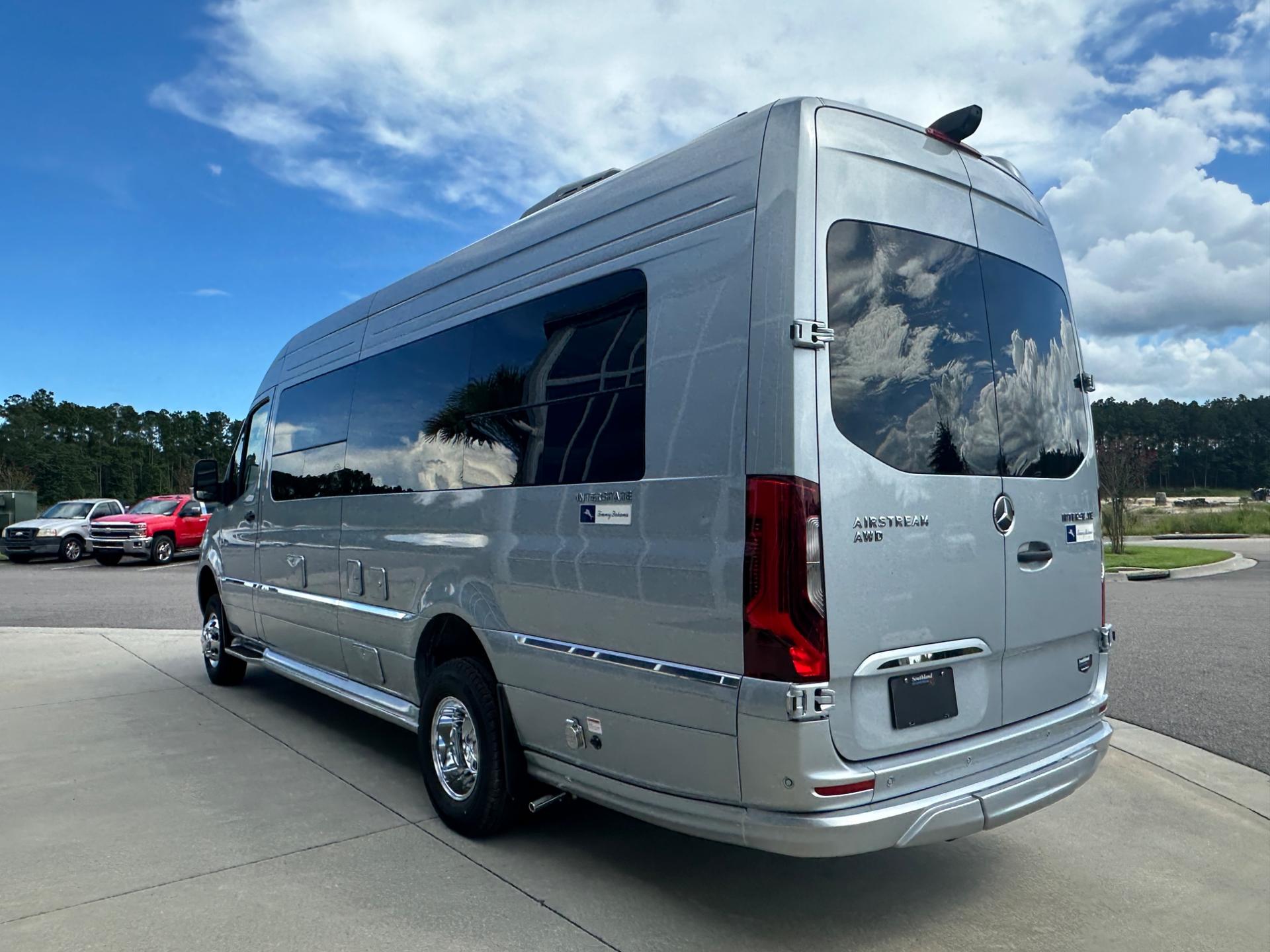 2027 Airstream 2027 Airstream Interstate 24GL - thumbnail 10
