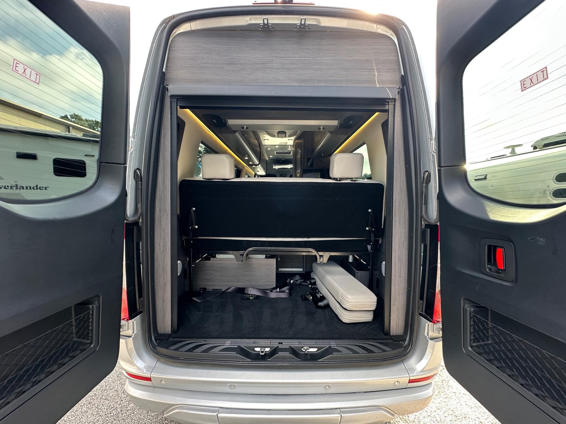 2022 Airstream 2022 Airstream Interstate - thumbnail 12