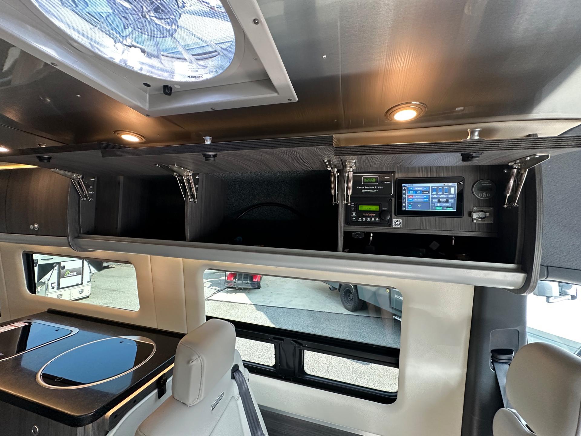 2022 Airstream 2022 Airstream Interstate - thumbnail 21