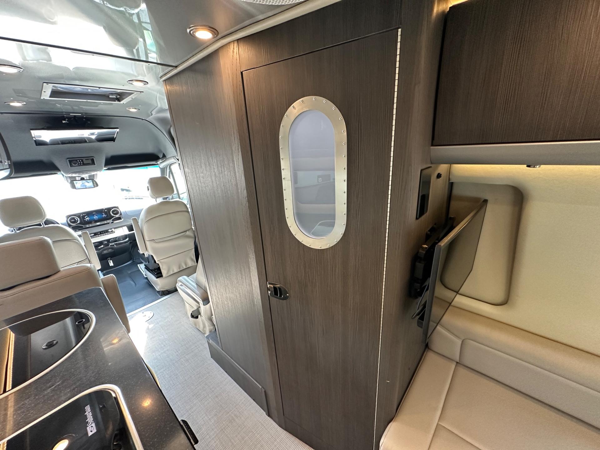 2022 Airstream 2022 Airstream Interstate - thumbnail 27