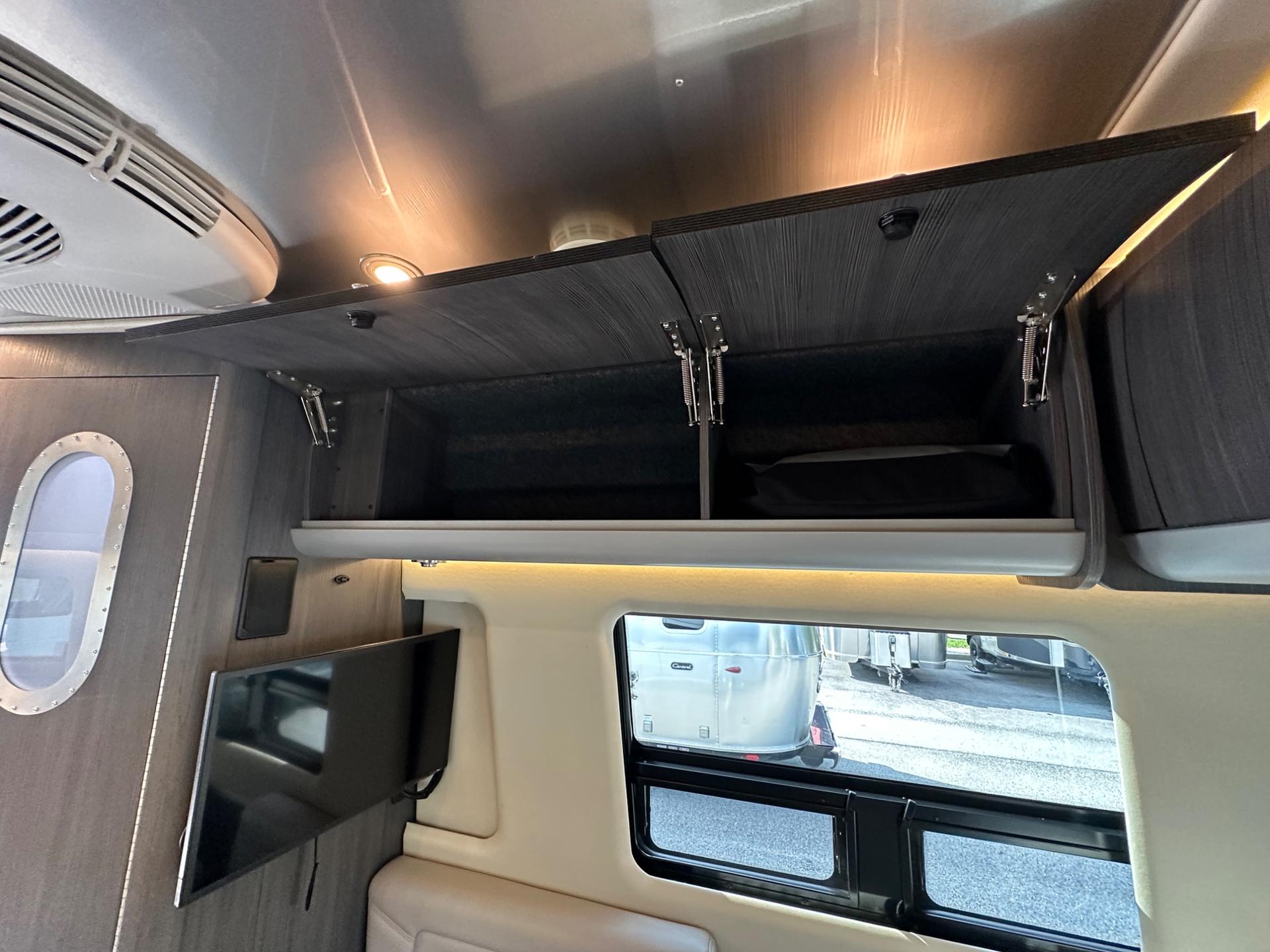 2022 Airstream 2022 Airstream Interstate - thumbnail 32