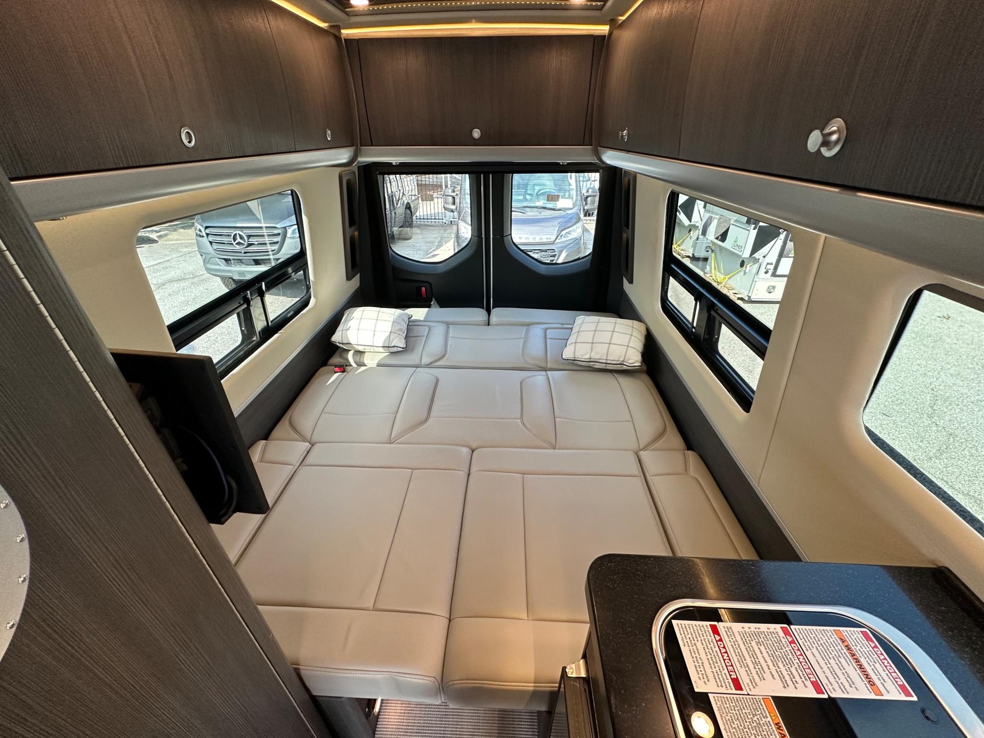 2022 Airstream 2022 Airstream Interstate - thumbnail 36