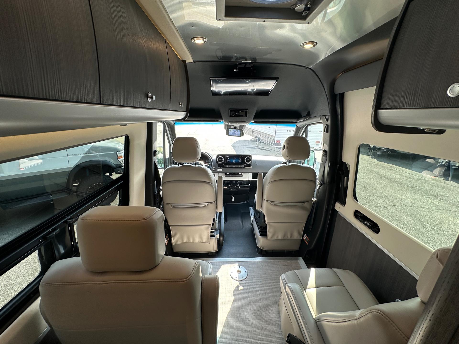 2022 Airstream 2022 Airstream Interstate - thumbnail 38