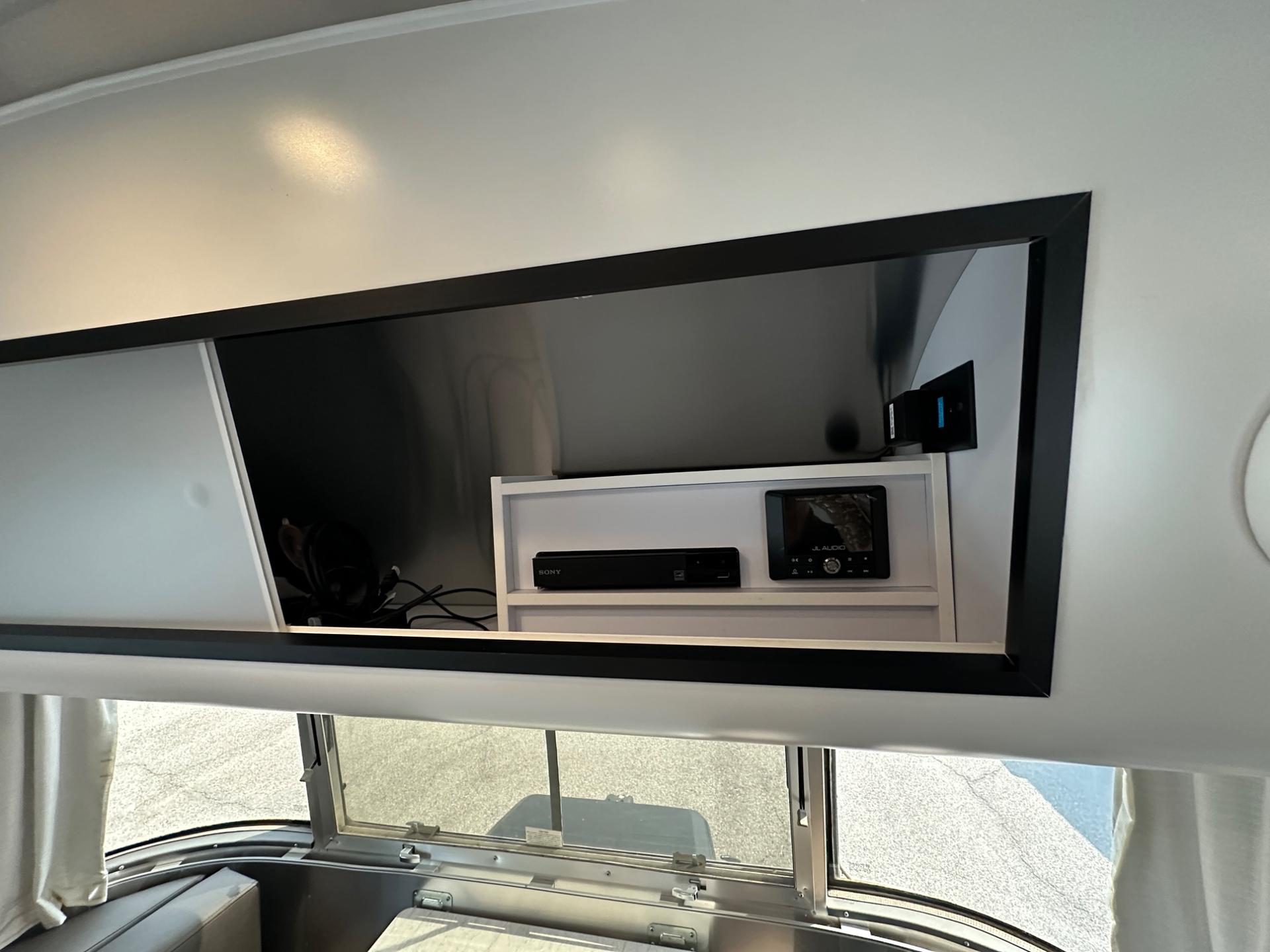 2021 Airstream 2021 Airstream Caravel - thumbnail 11