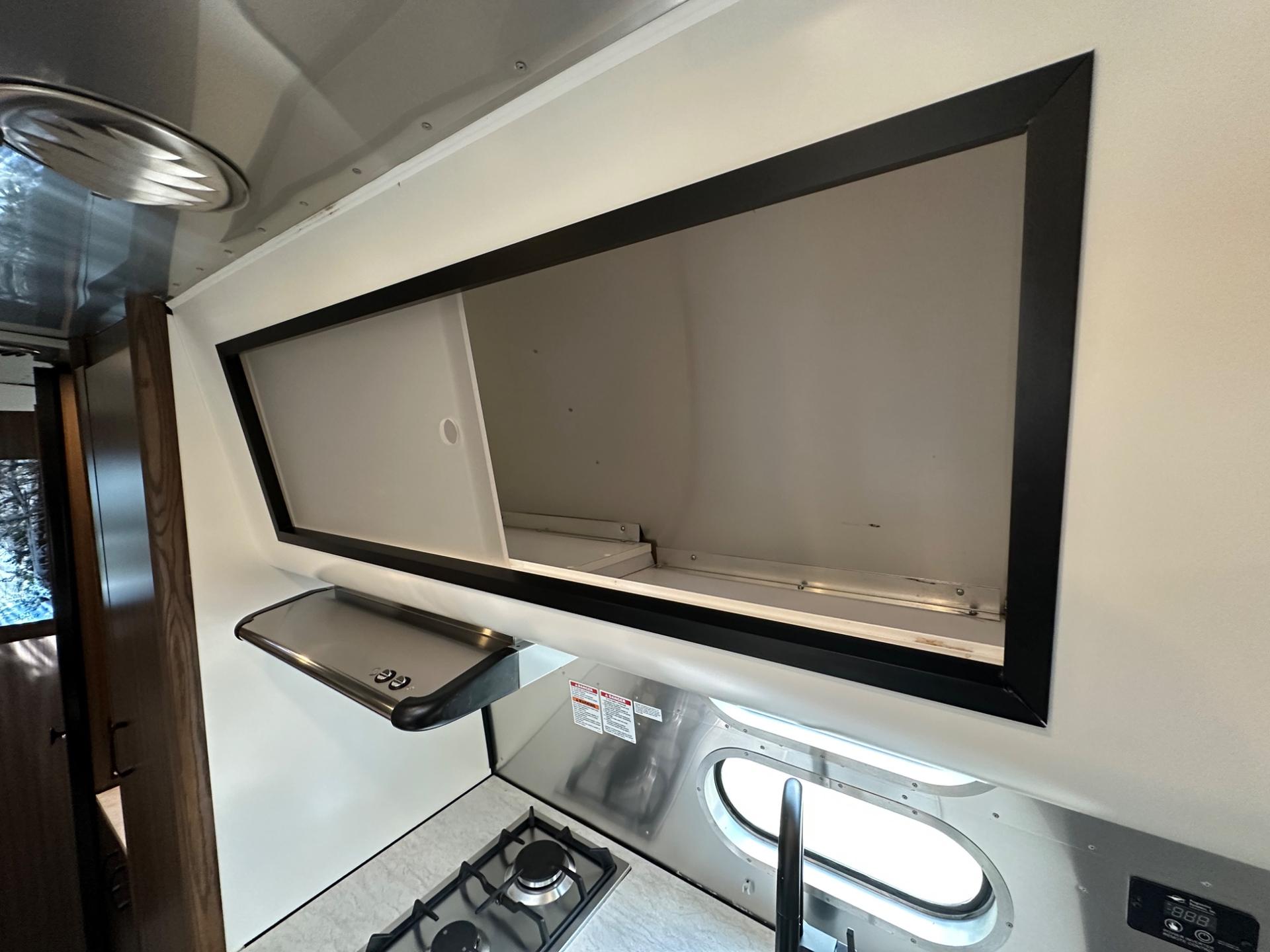 2021 Airstream 2021 Airstream Caravel - thumbnail 13