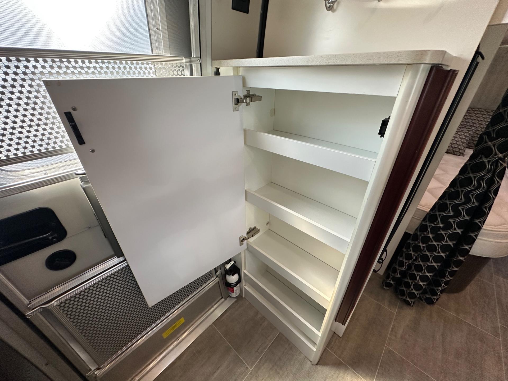 2021 Airstream 2021 Airstream Caravel - thumbnail 17