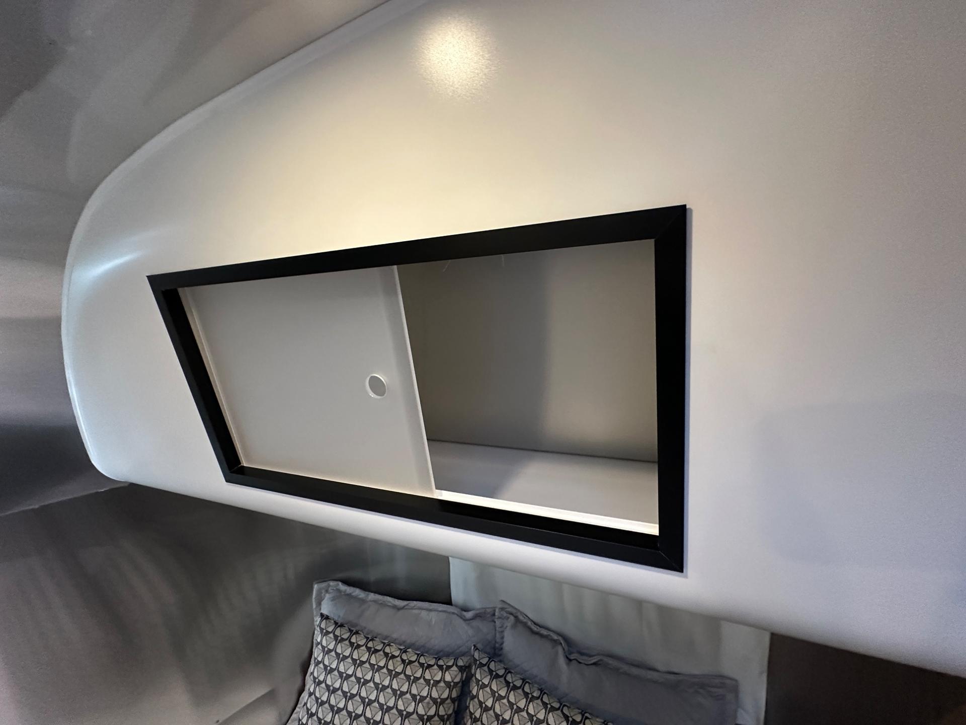 2021 Airstream 2021 Airstream Caravel - thumbnail 29