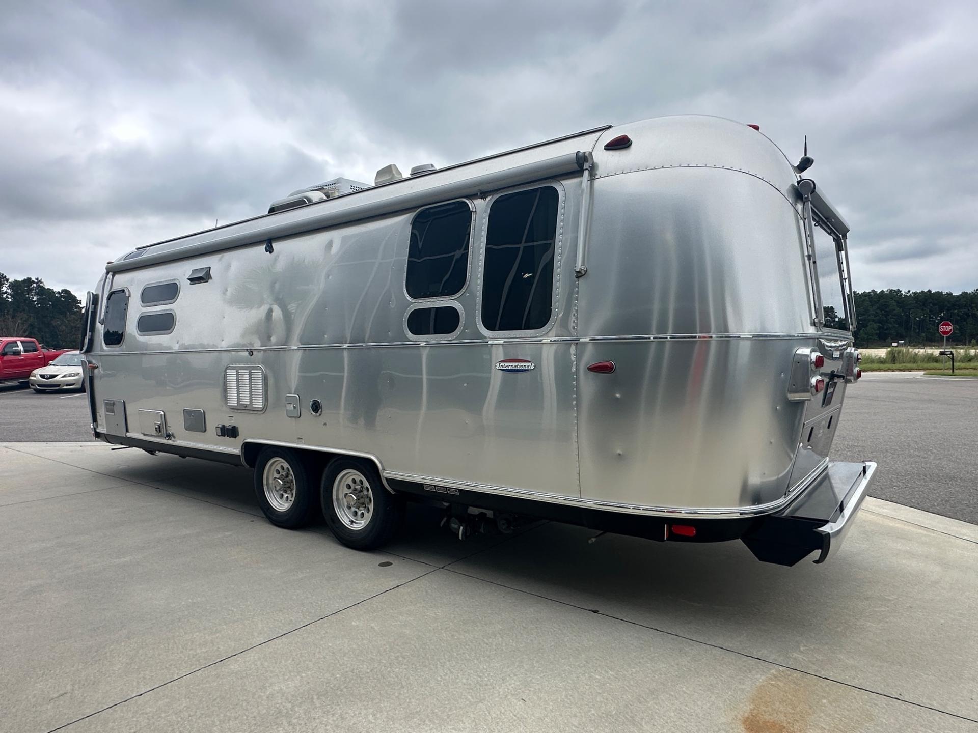 2019 Airstream 2019 Airstream International Serenity - thumbnail 6
