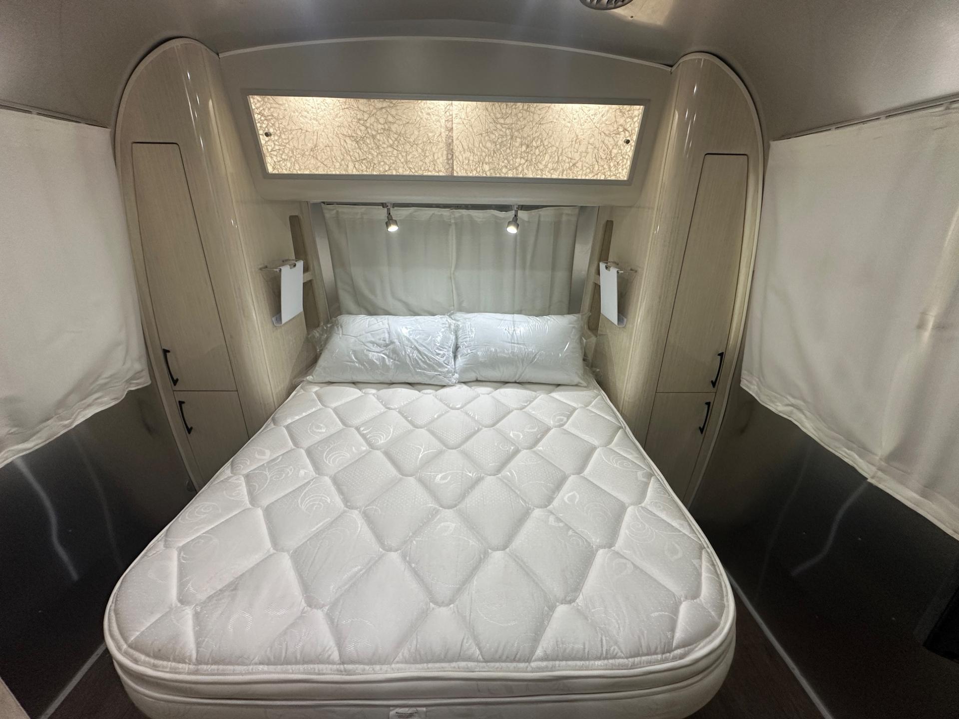 2019 Airstream 2019 Airstream International Serenity - thumbnail 19