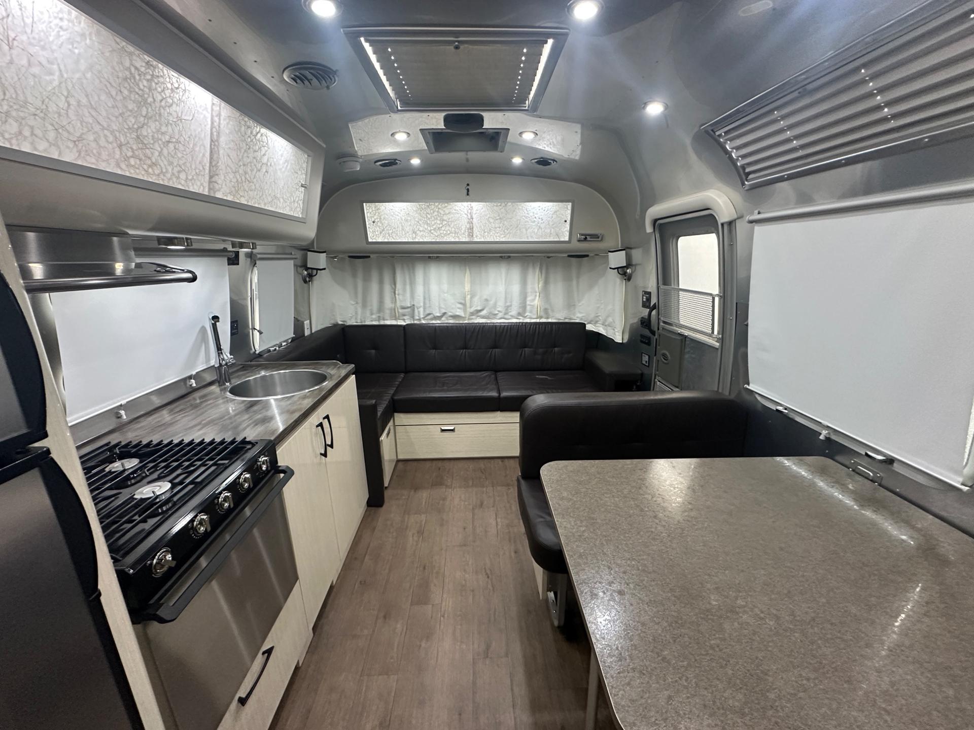 2019 Airstream 2019 Airstream International Serenity - thumbnail 9