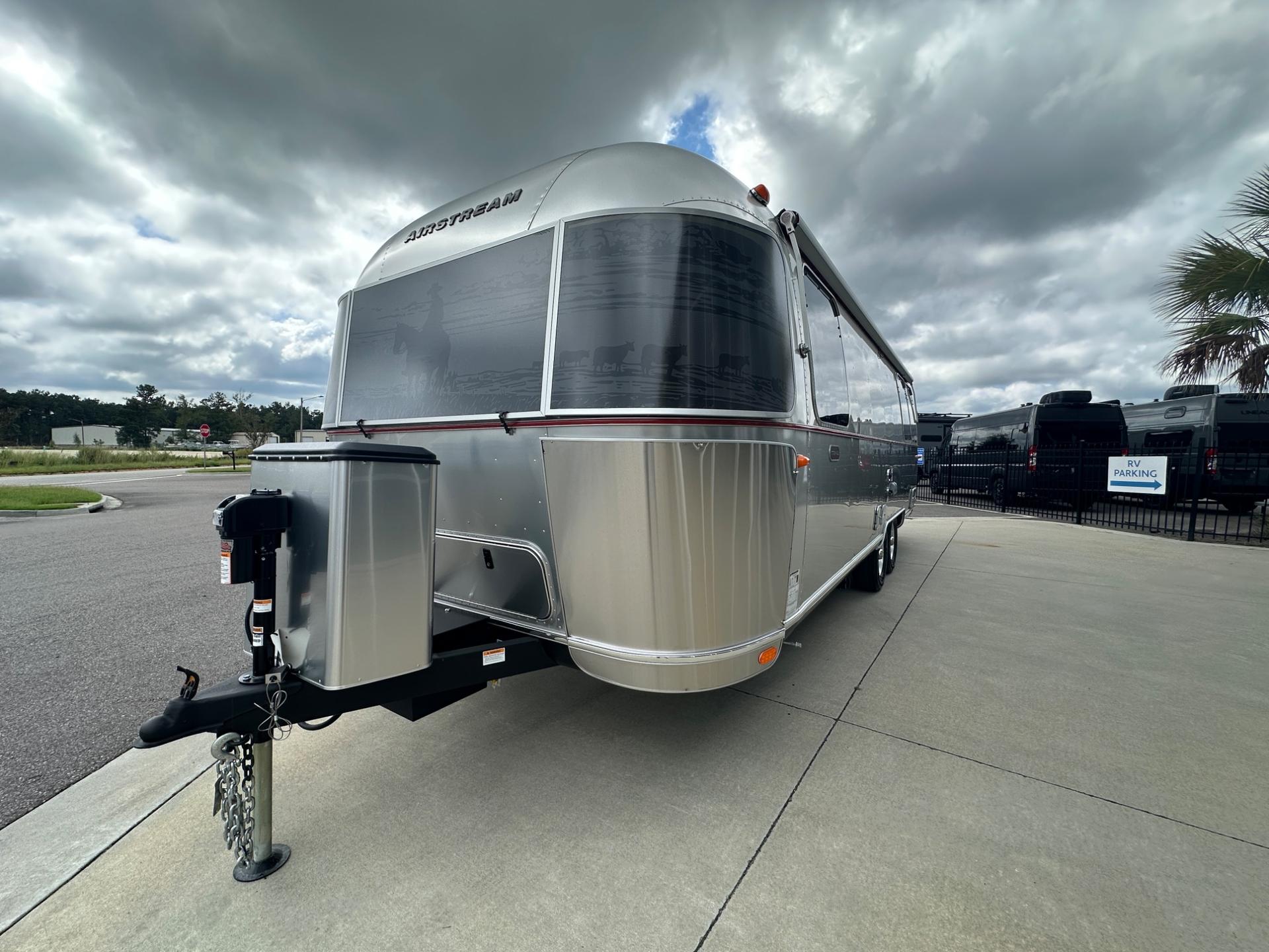 2027 Airstream Stetson +6666 SE 27FB Queen