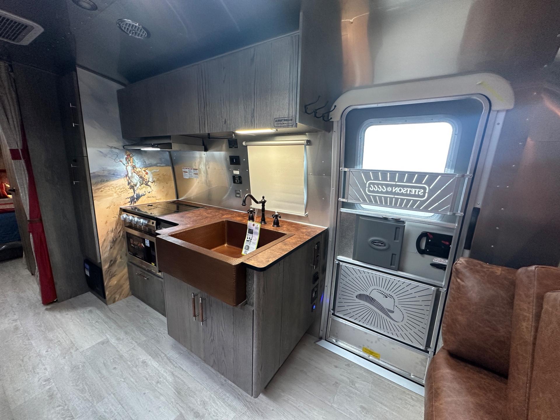 2027 Airstream 2027 Airstream Stetson +6666 SE - thumbnail 13