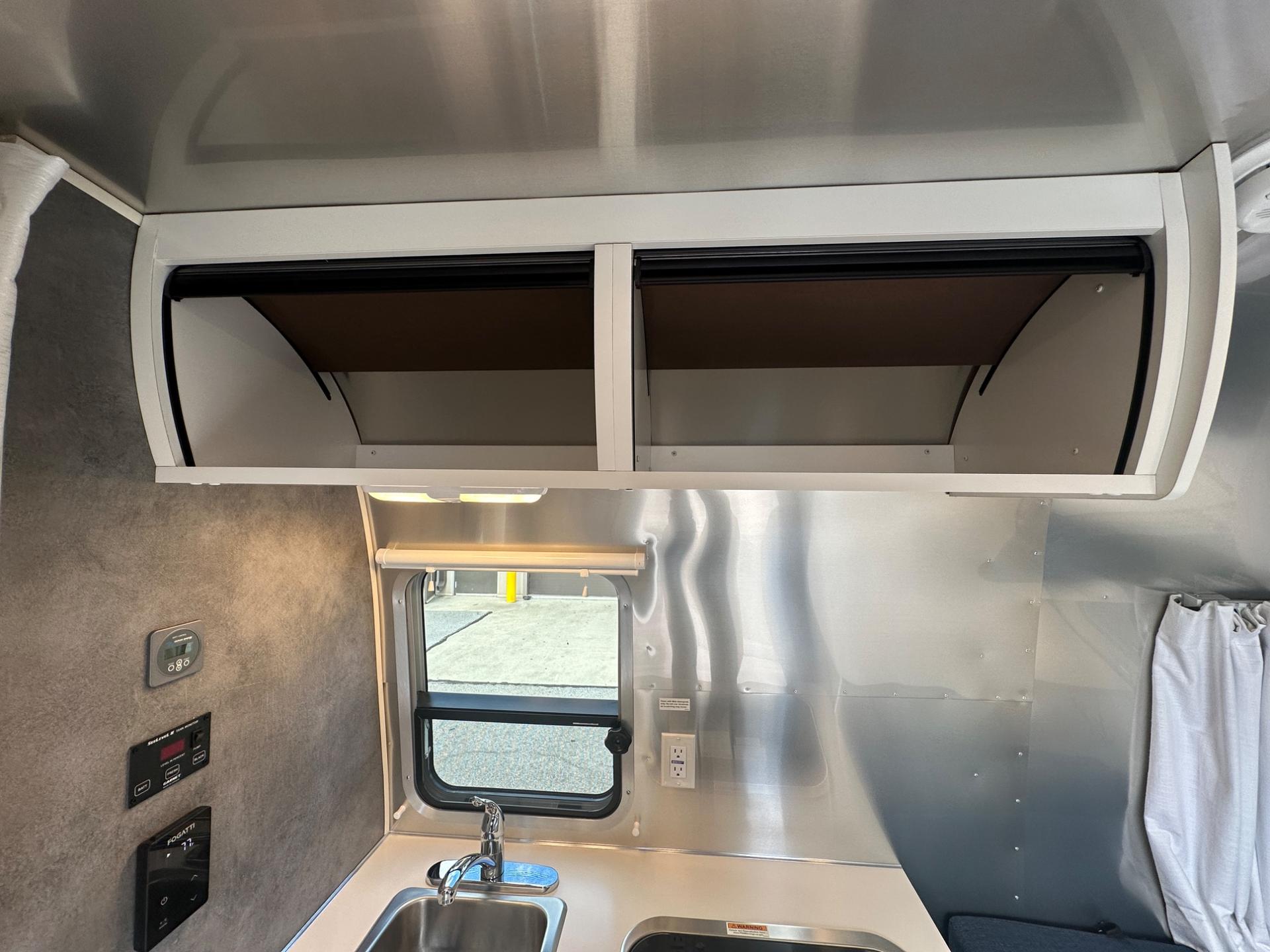 2027 Airstream 2027 Airstream Bambi - thumbnail 17