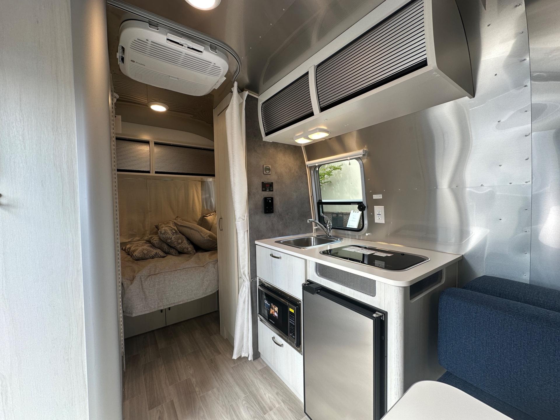 2027 Airstream 2027 Airstream Bambi - thumbnail 23