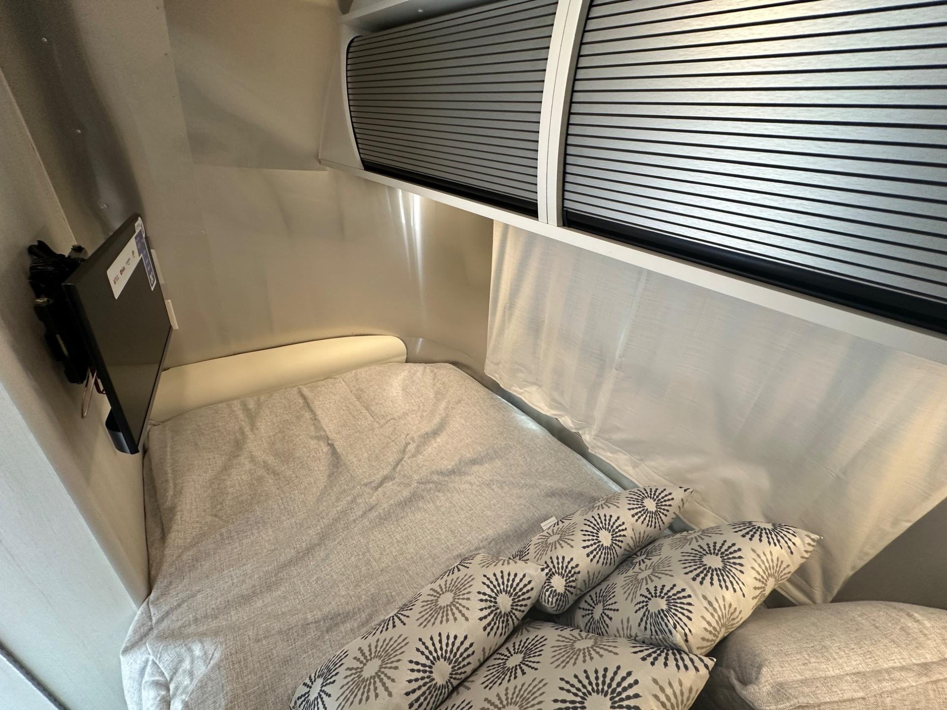 2027 Airstream 2027 Airstream Bambi - thumbnail 28