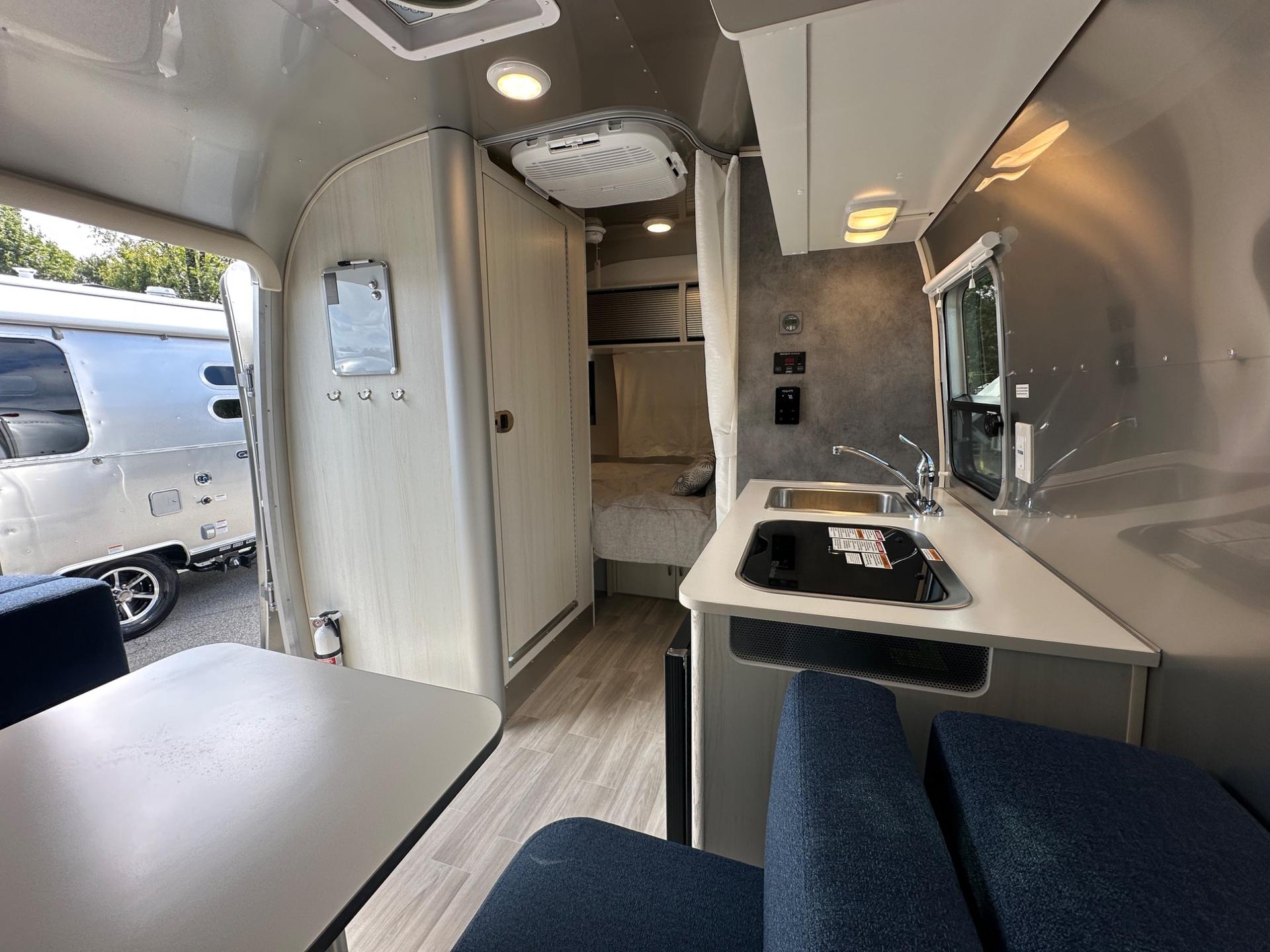 2027 Airstream 2027 Airstream Bambi - thumbnail 31