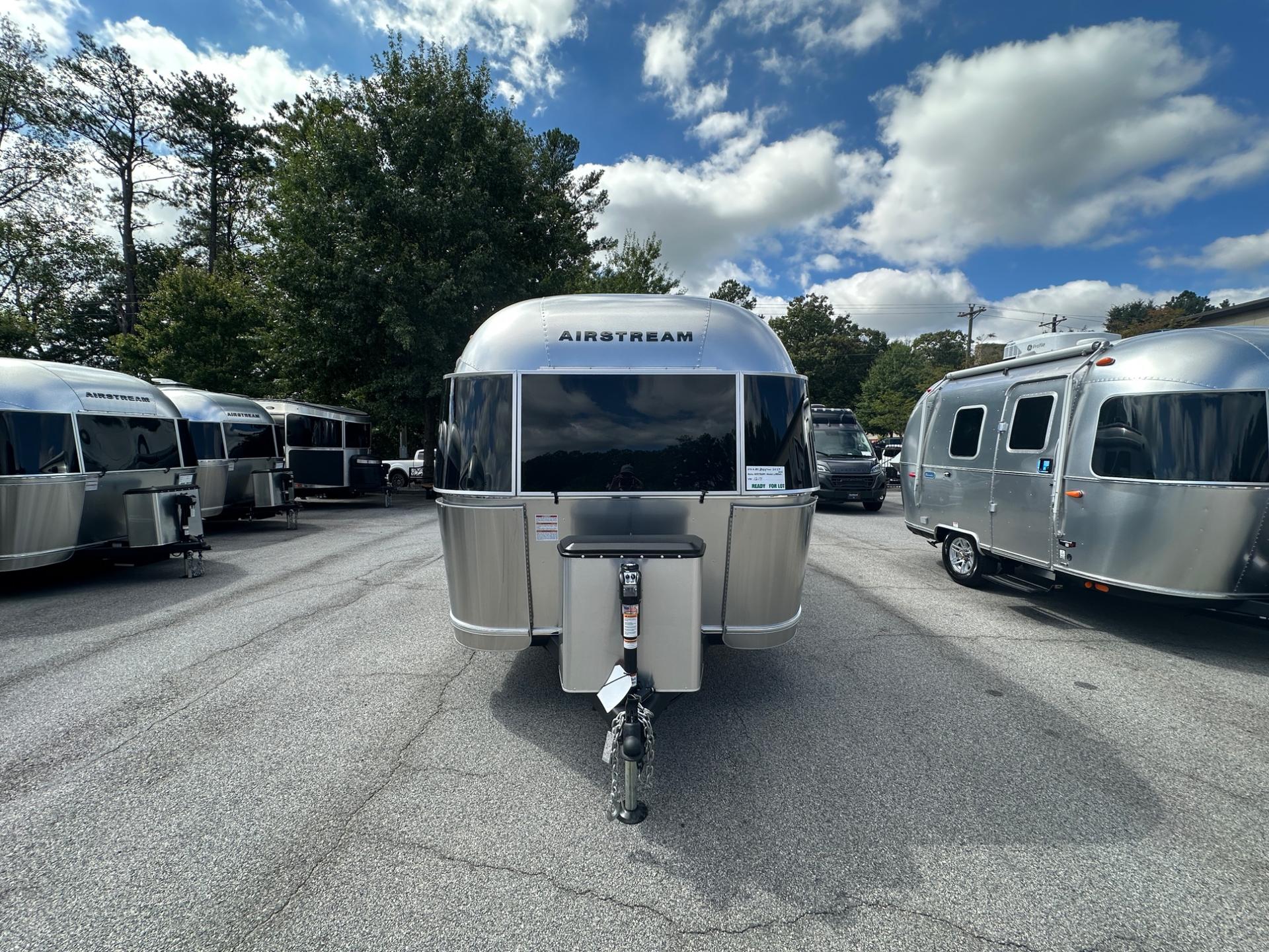 2027 Airstream 2027 Airstream Caravel - thumbnail 8