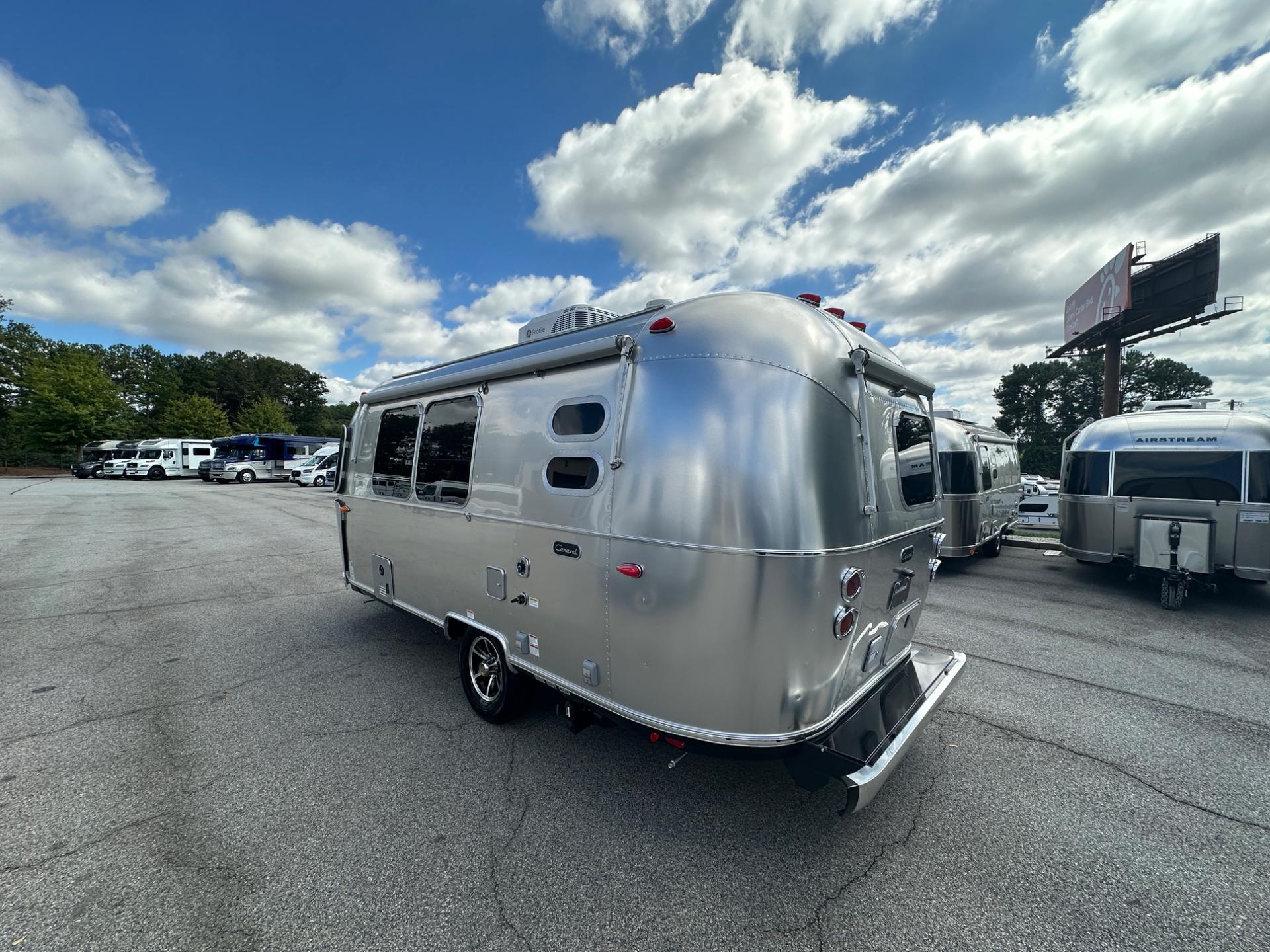 2027 Airstream 2027 Airstream Caravel - thumbnail 6